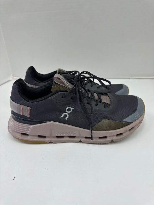 Shoes Athletic By On  Size: 7
