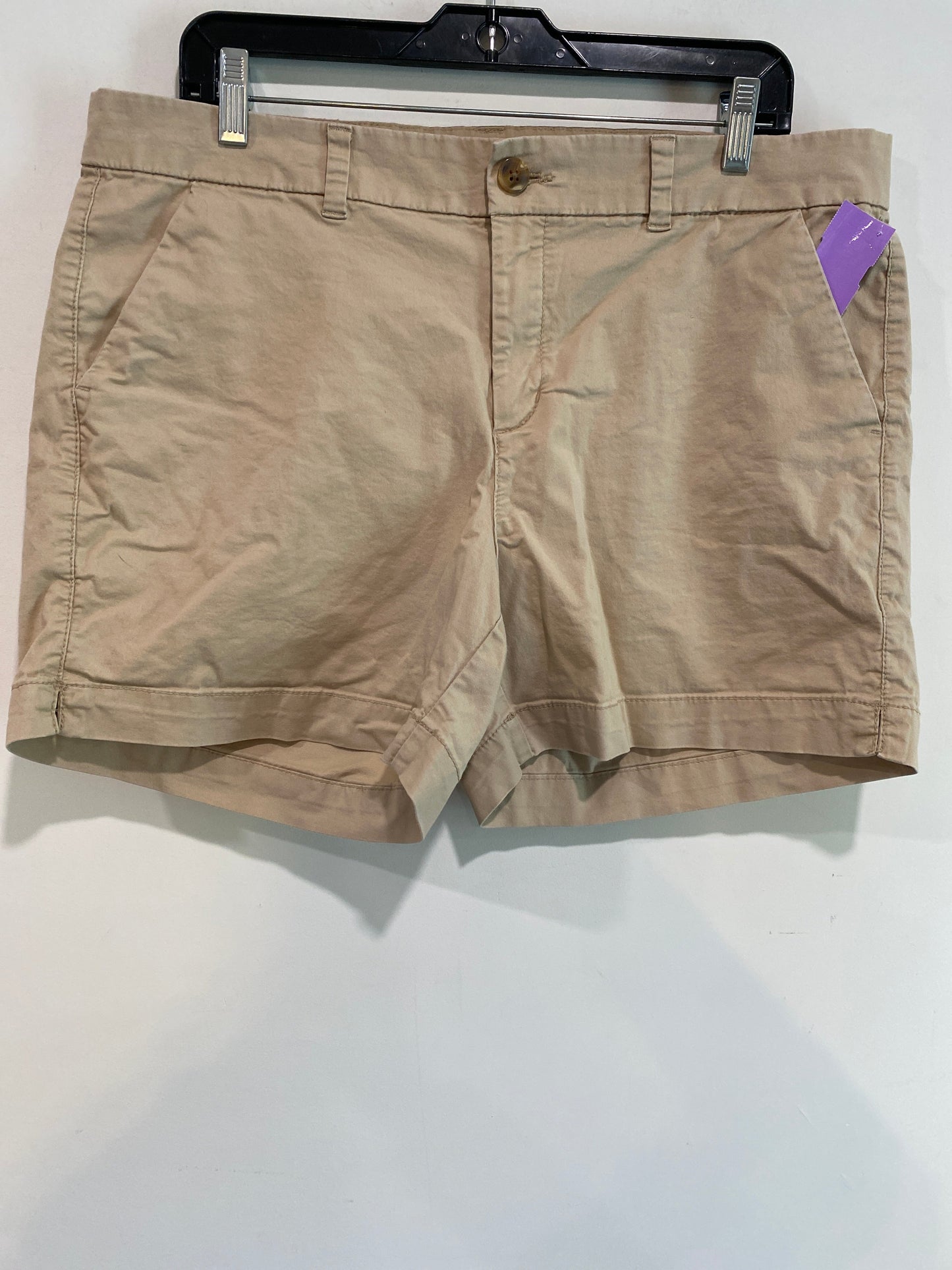 Beige Shorts Old Navy, Size 14