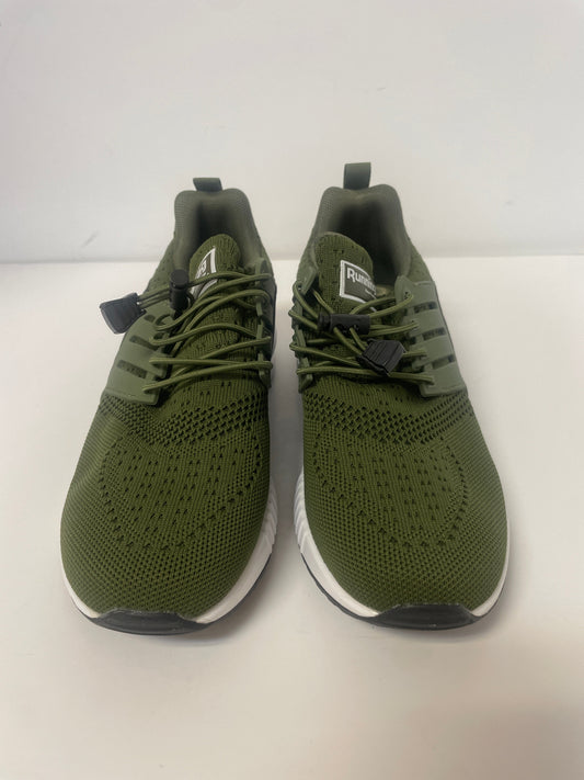 Green Shoes Athletic Clothes Mentor, Size 7.5