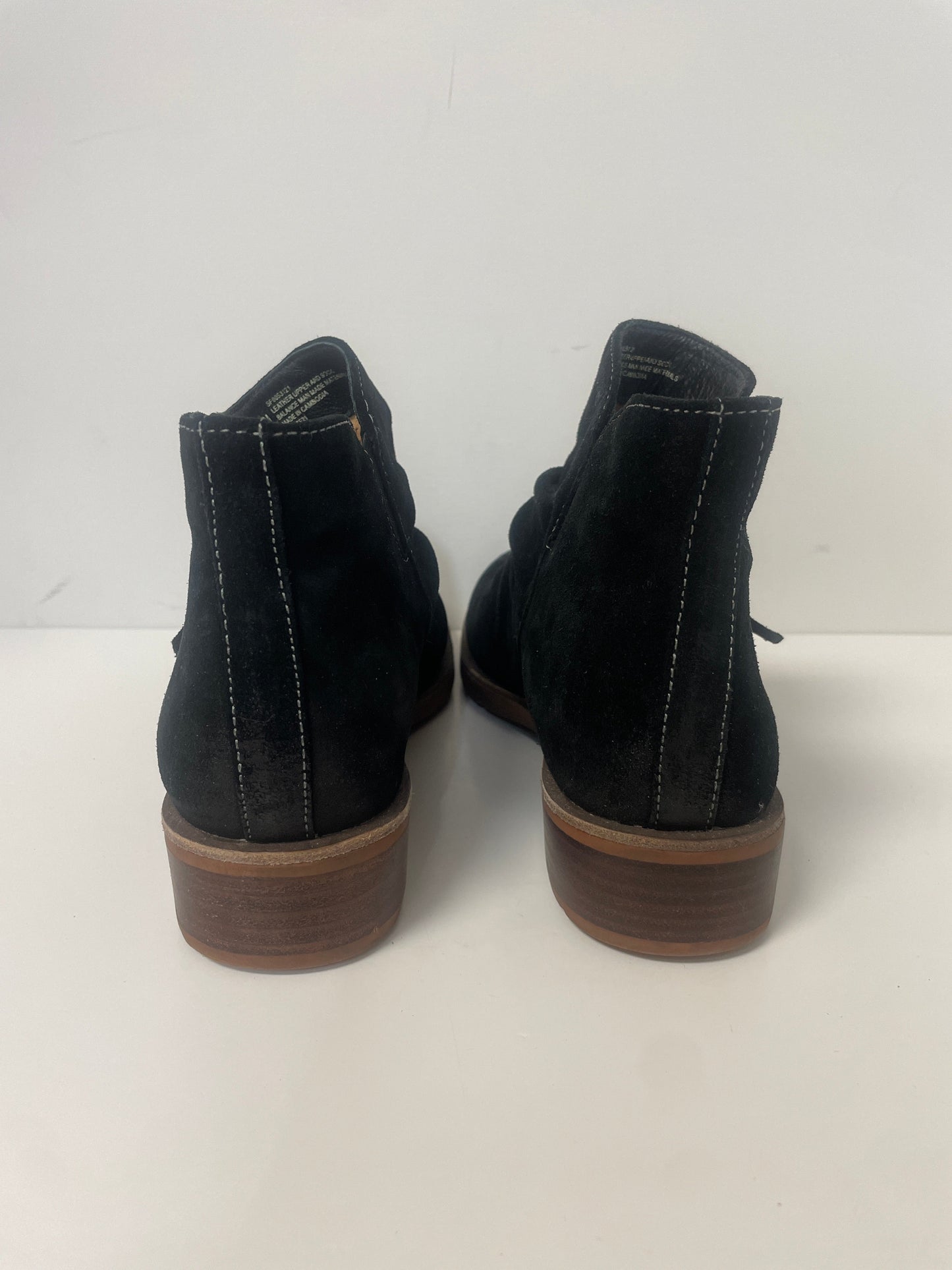 Black Boots Ankle Flats Sofft, Size 8