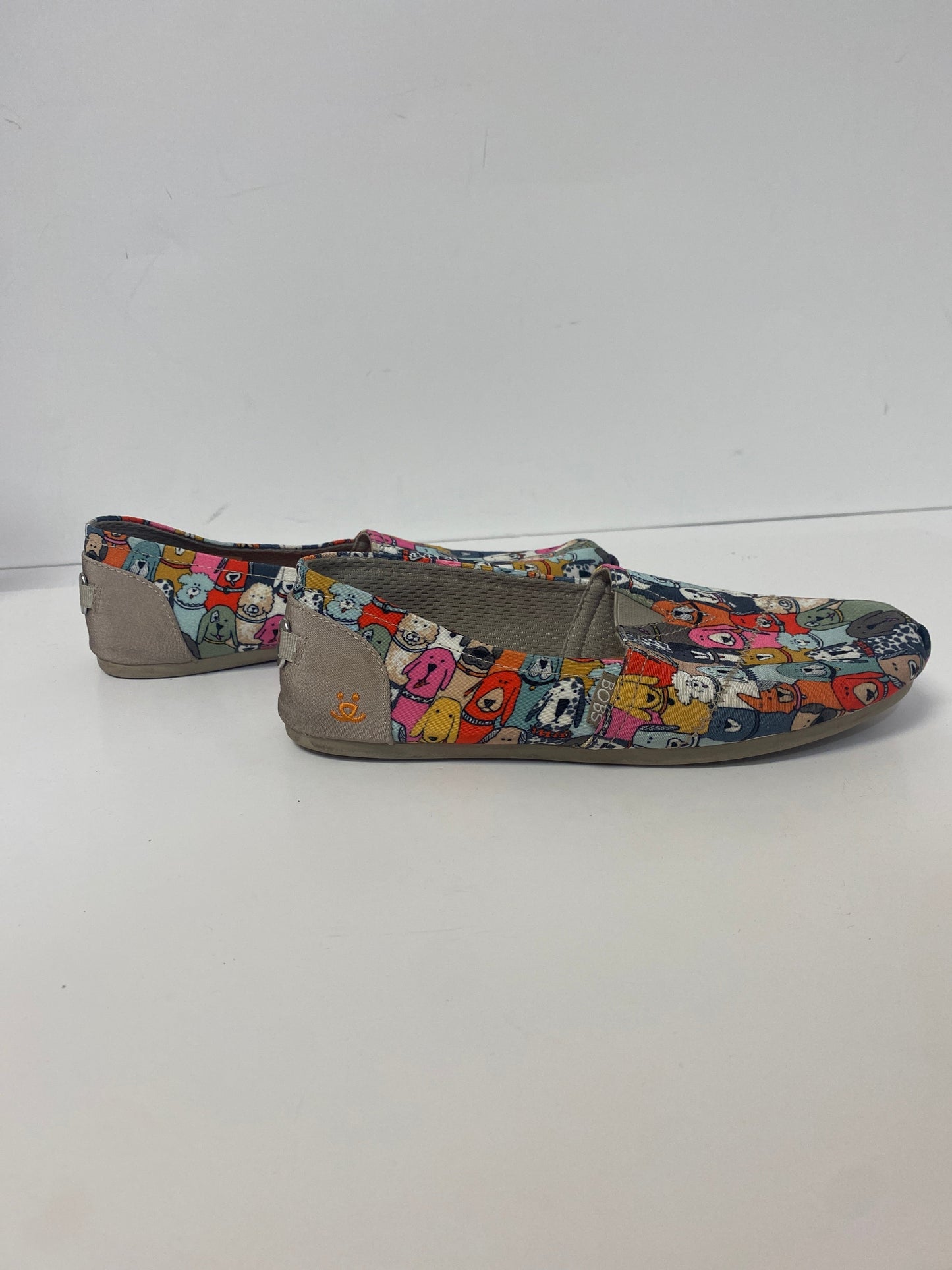 Multi-colored Shoes Flats Bobs, Size 9