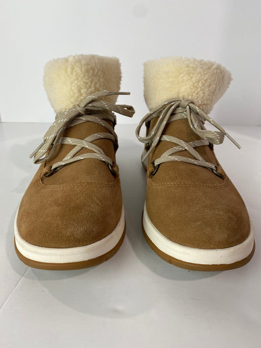 Brown Boots Ankle Flats Ugg, Size 9
