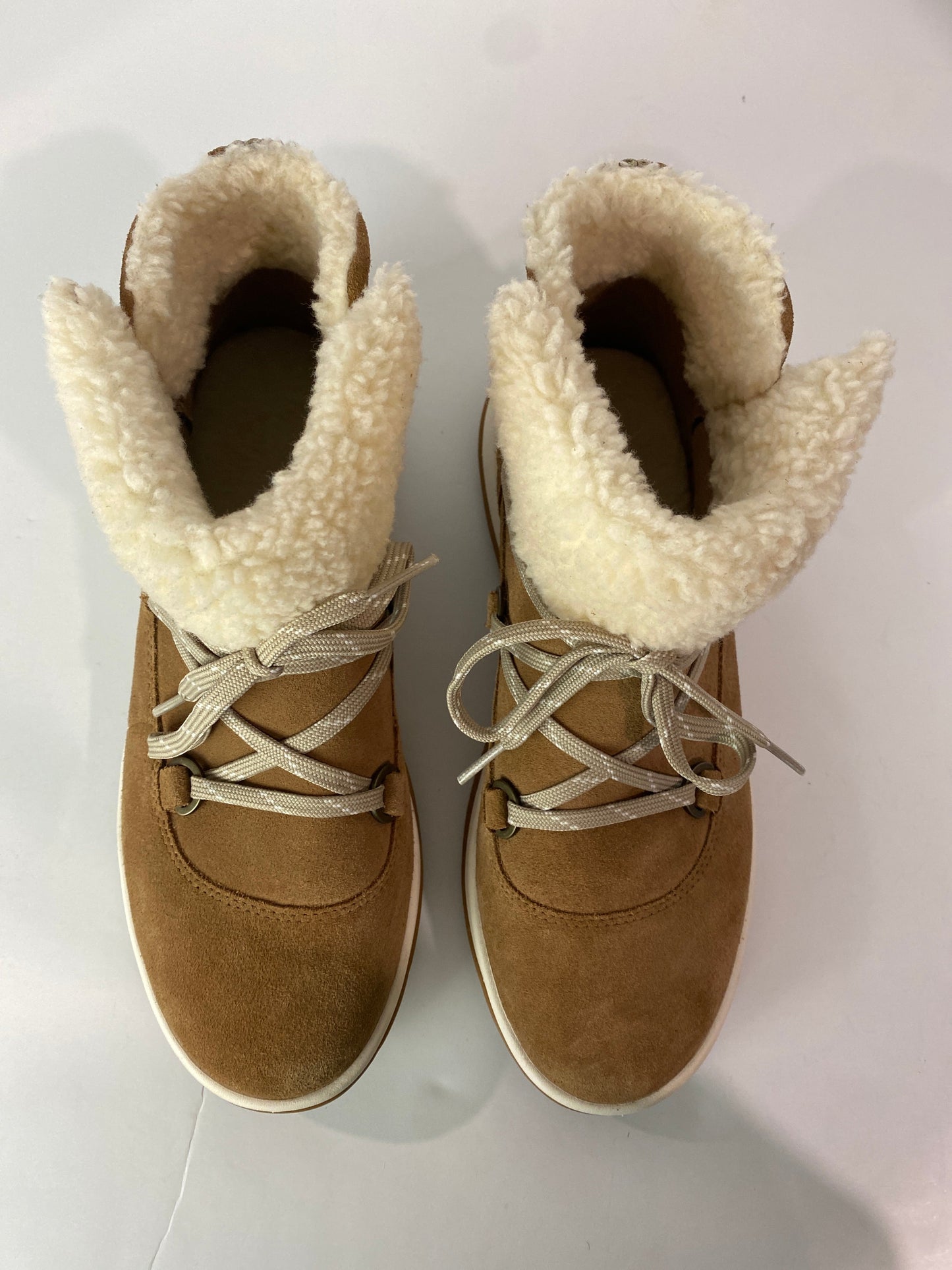 Brown Boots Ankle Flats Ugg, Size 9