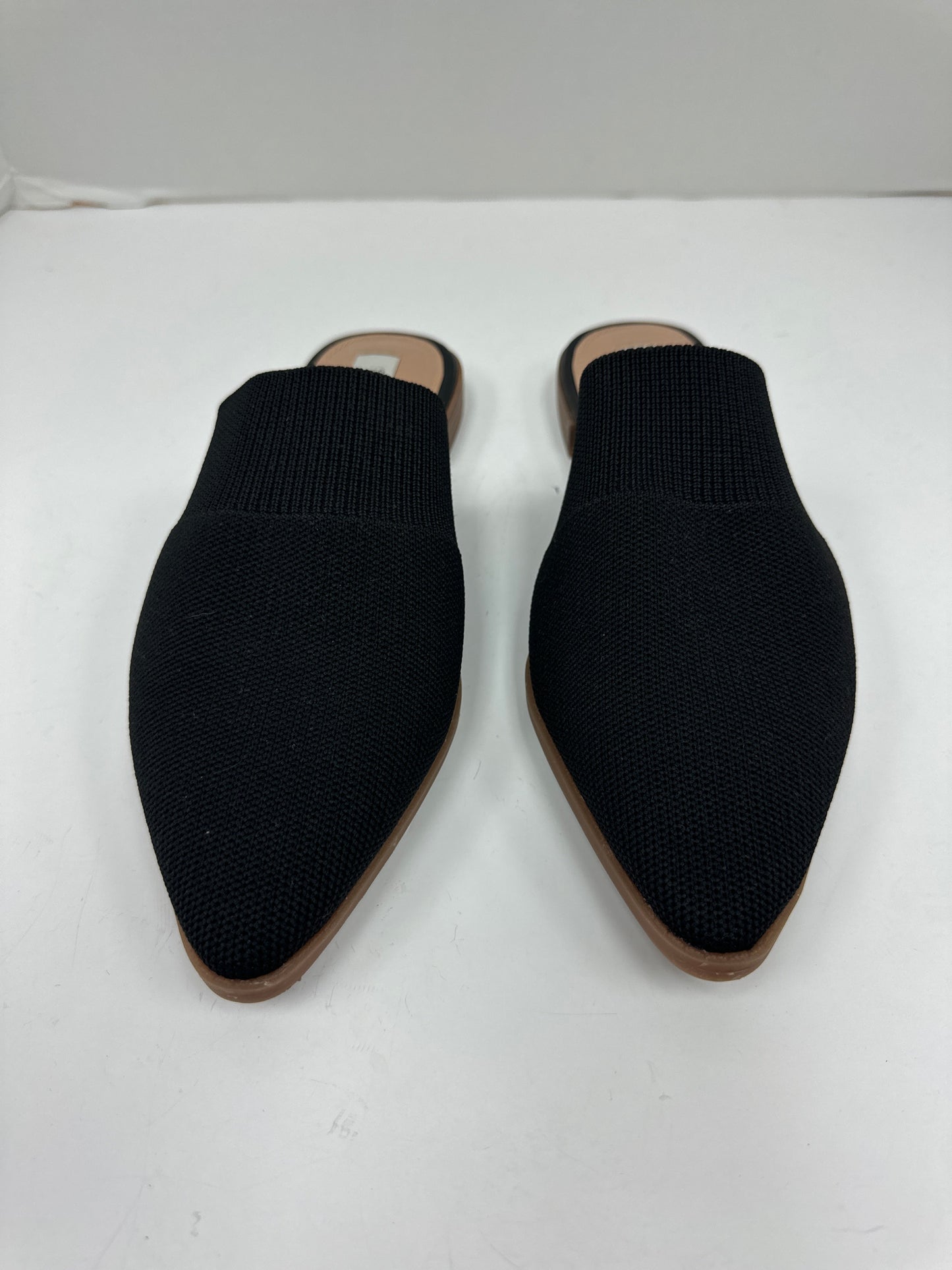 Black Shoes Flats Cmf, Size 7.5