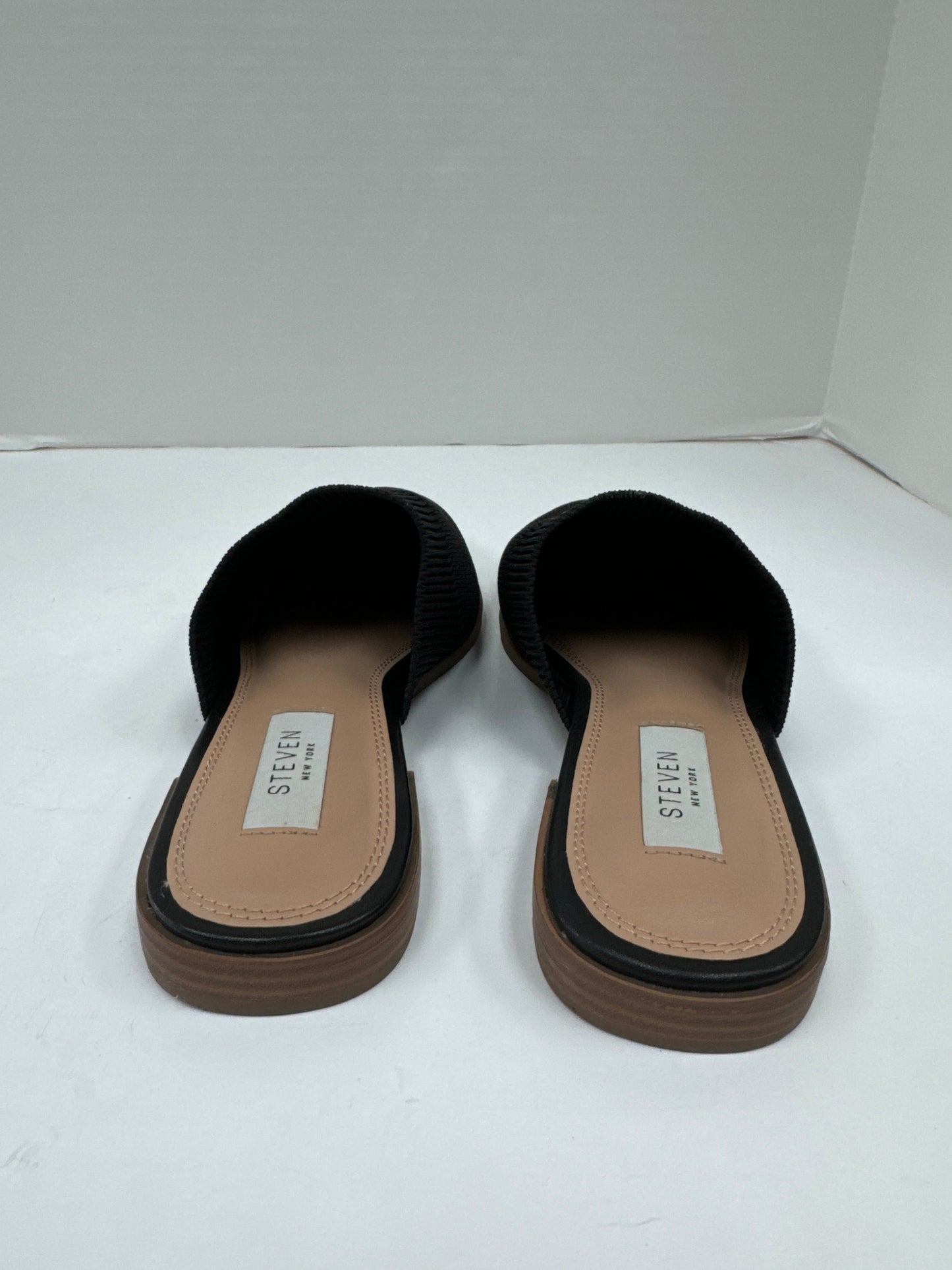 Black Shoes Flats Cmf, Size 7.5