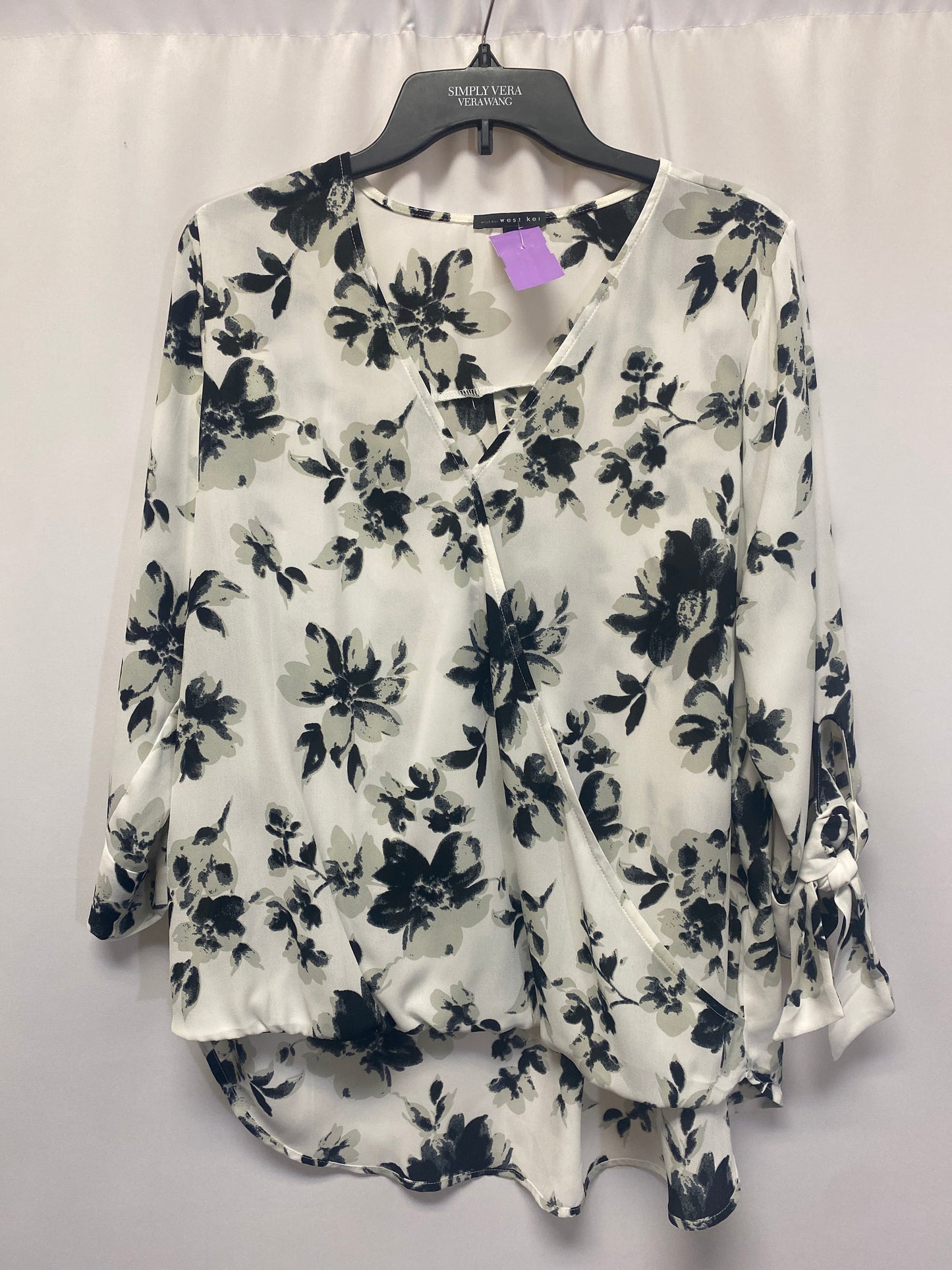 Black & White Top 3/4 Sleeve West Kei, Size Xl