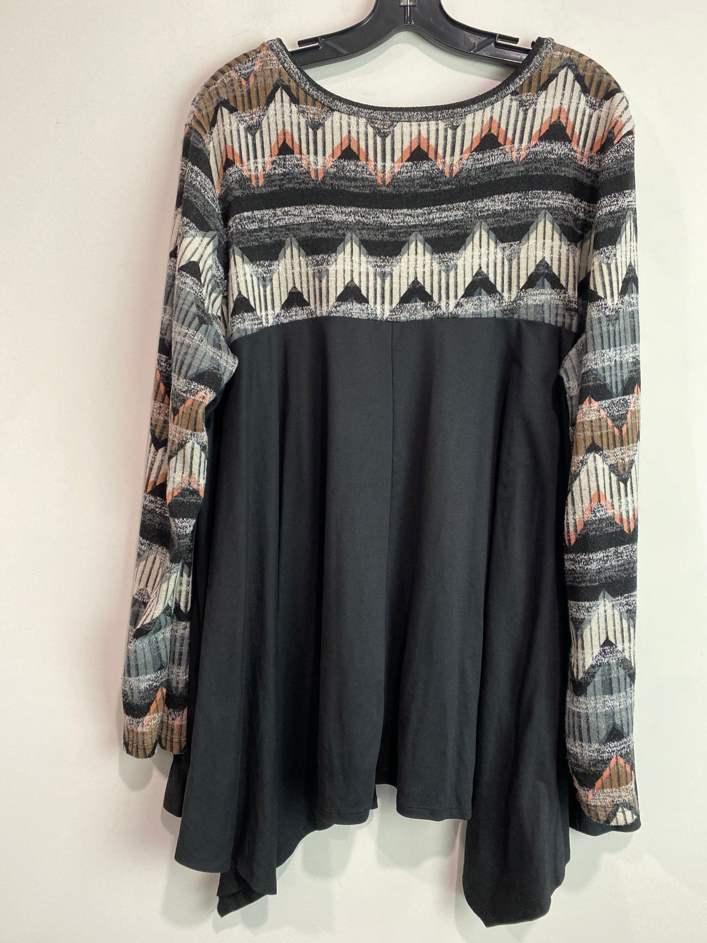 Black Top Long Sleeve Clothes Mentor, Size 3x