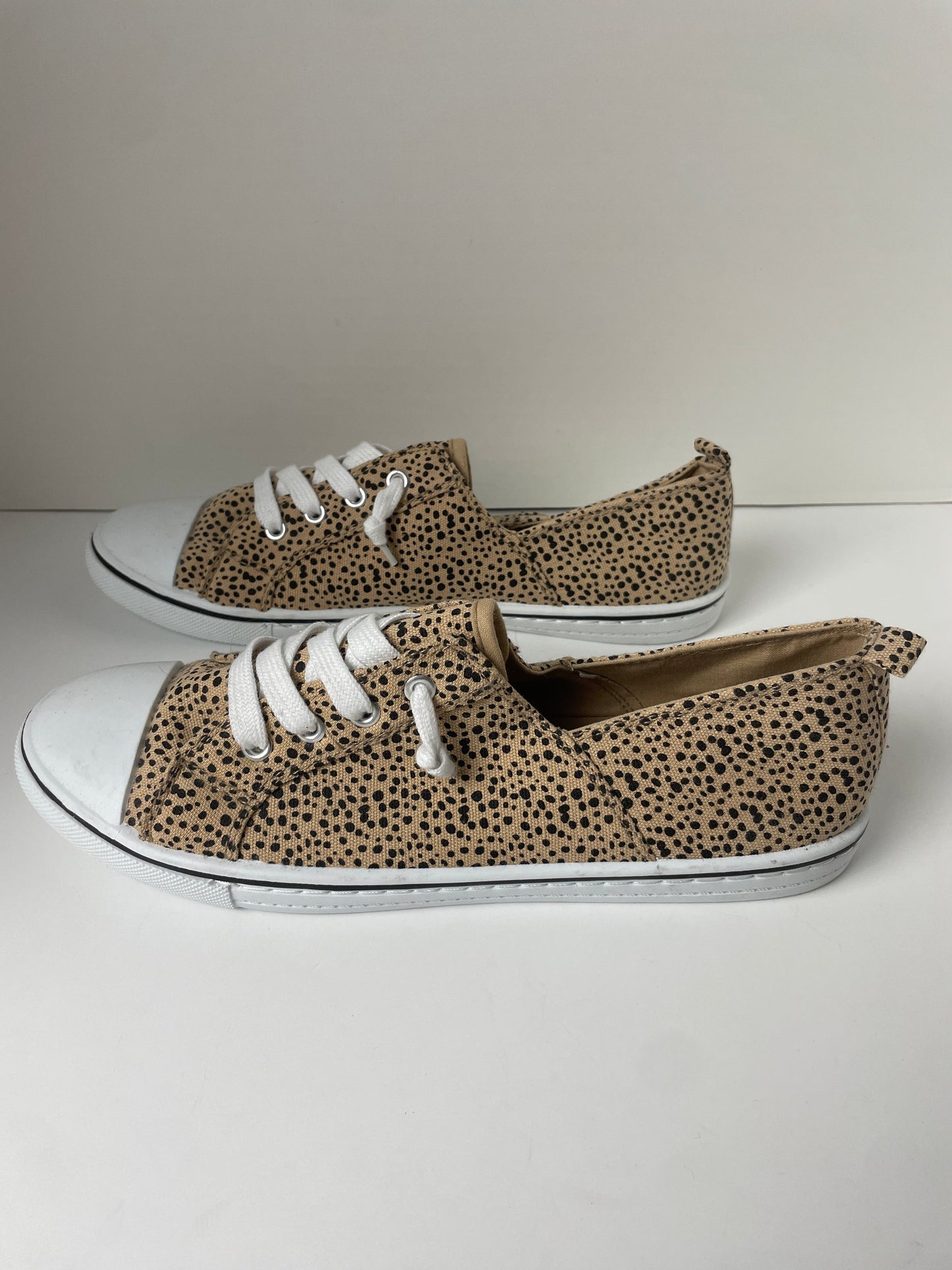 Animal Print Shoes Sneakers Maurices, Size 11