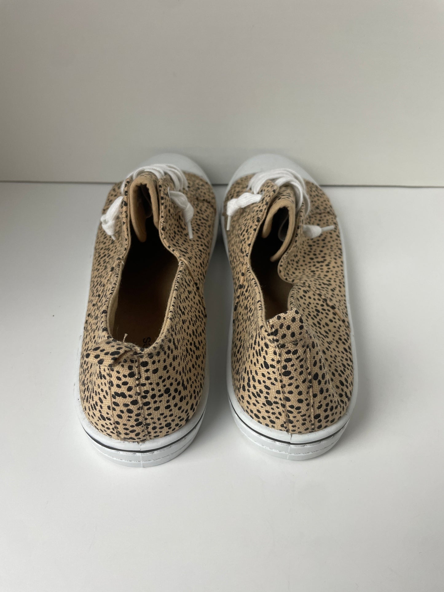 Animal Print Shoes Sneakers Maurices, Size 11