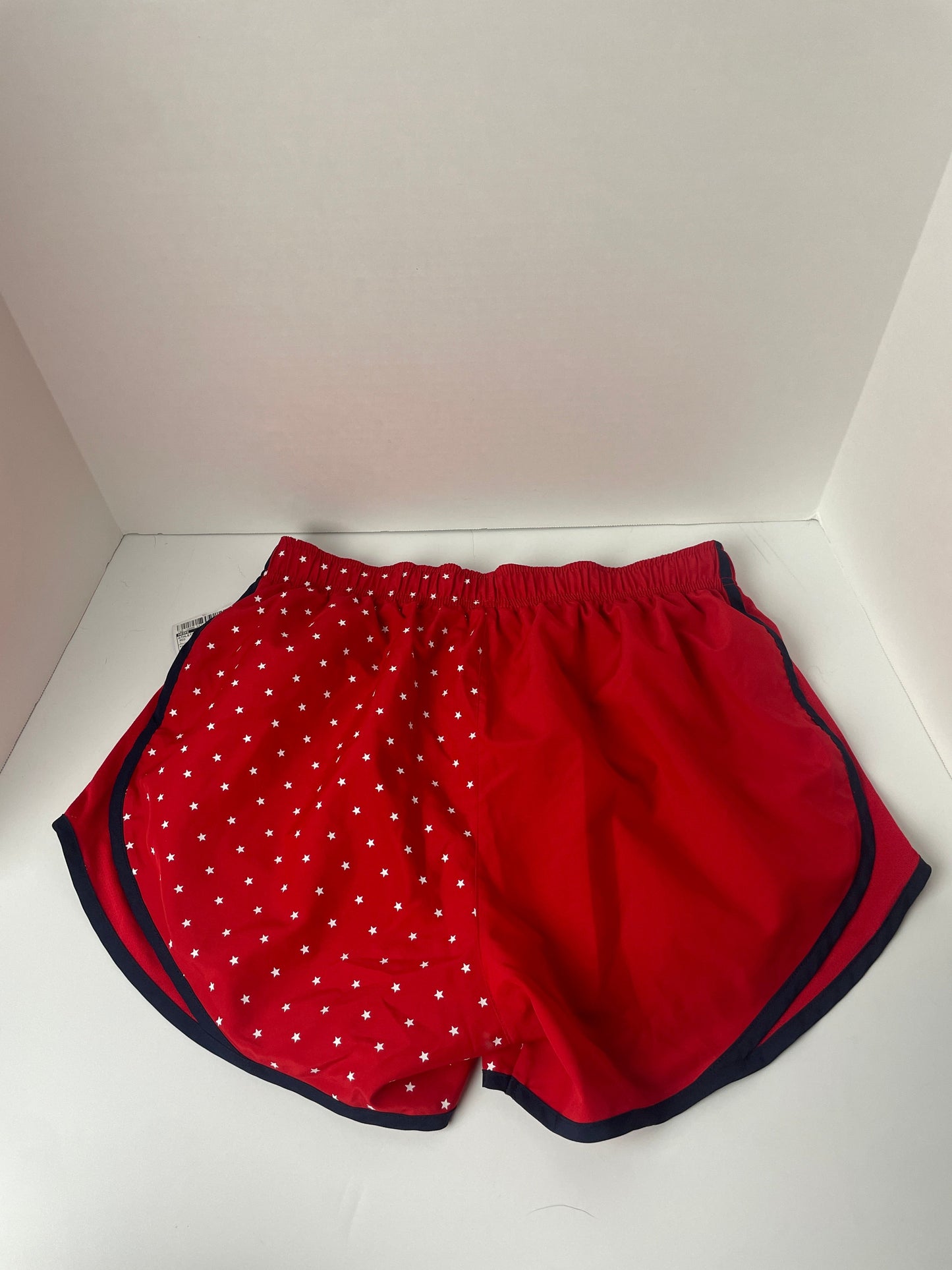 Red Athletic Shorts Nike, Size L