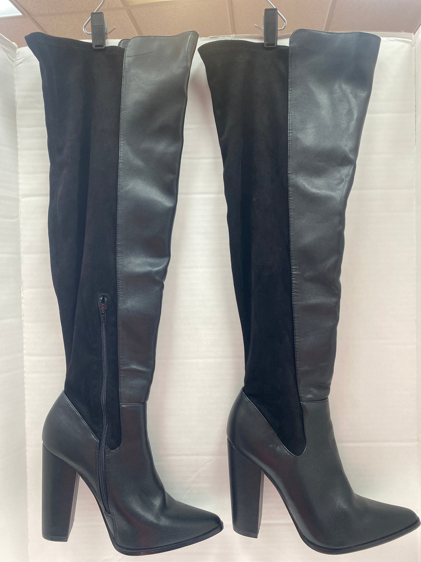 Black Boots Over-the-knee Heels Nine West, Size 10.5