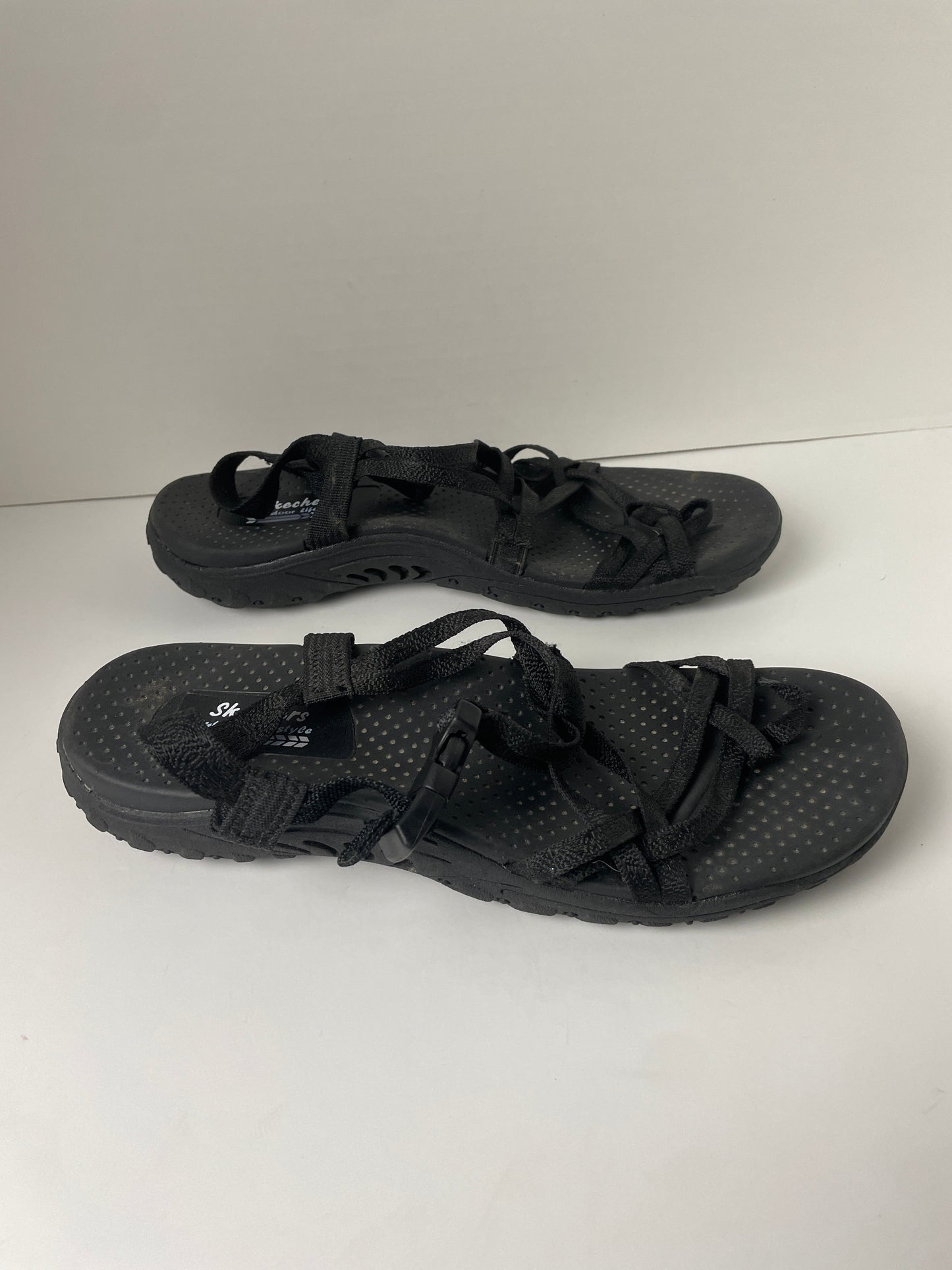 Black Sandals Flats Skechers, Size 9