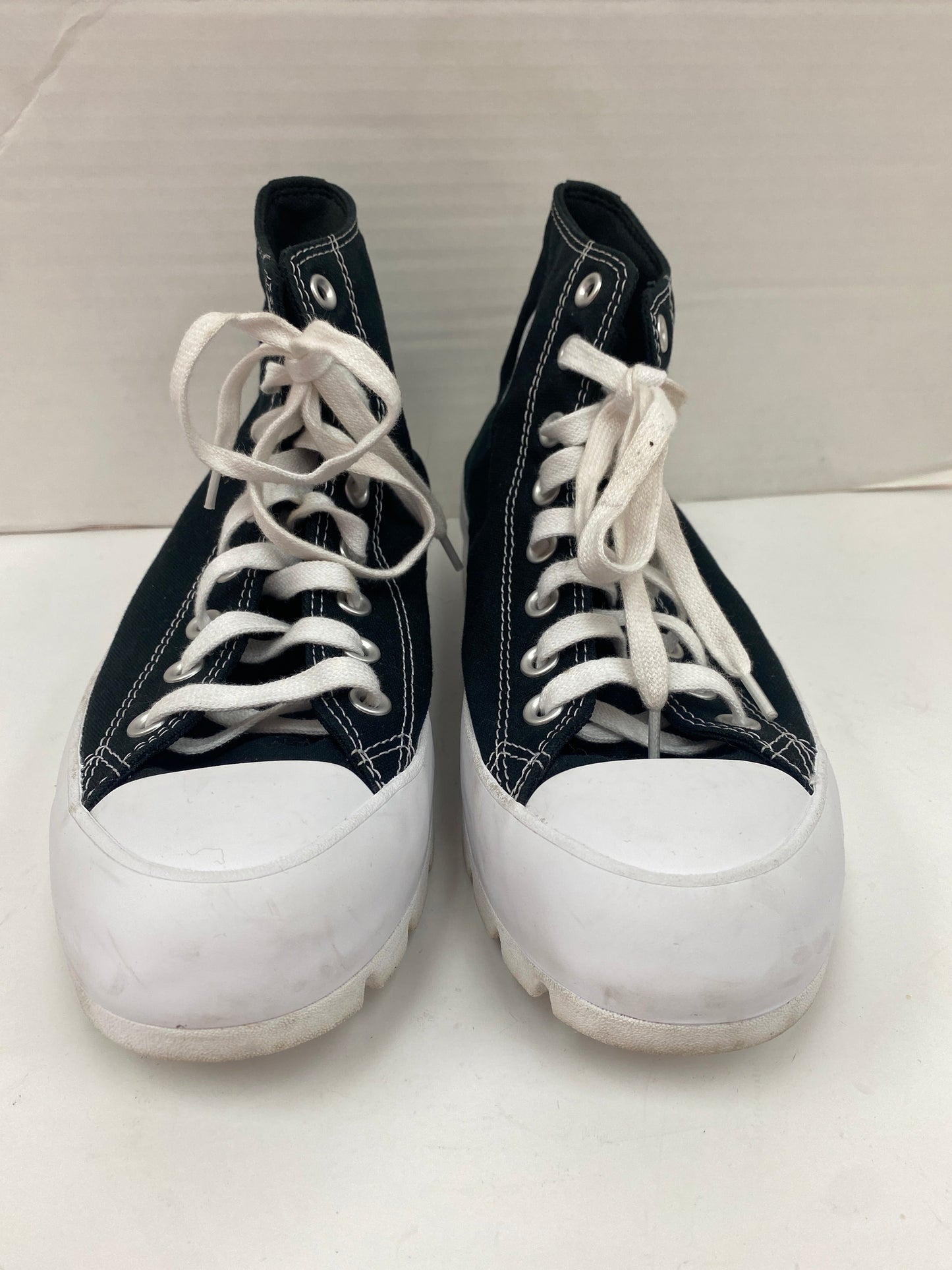 Black Shoes Sneakers Converse, Size 10