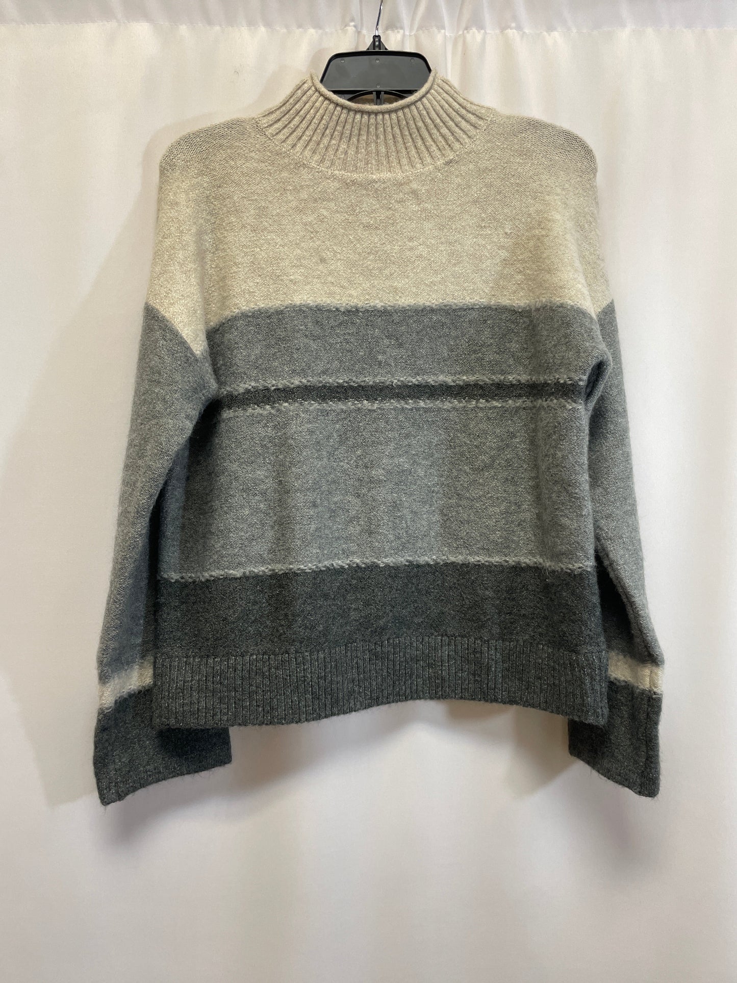 Sweater By Universal Thread In Grey, Size: Xs