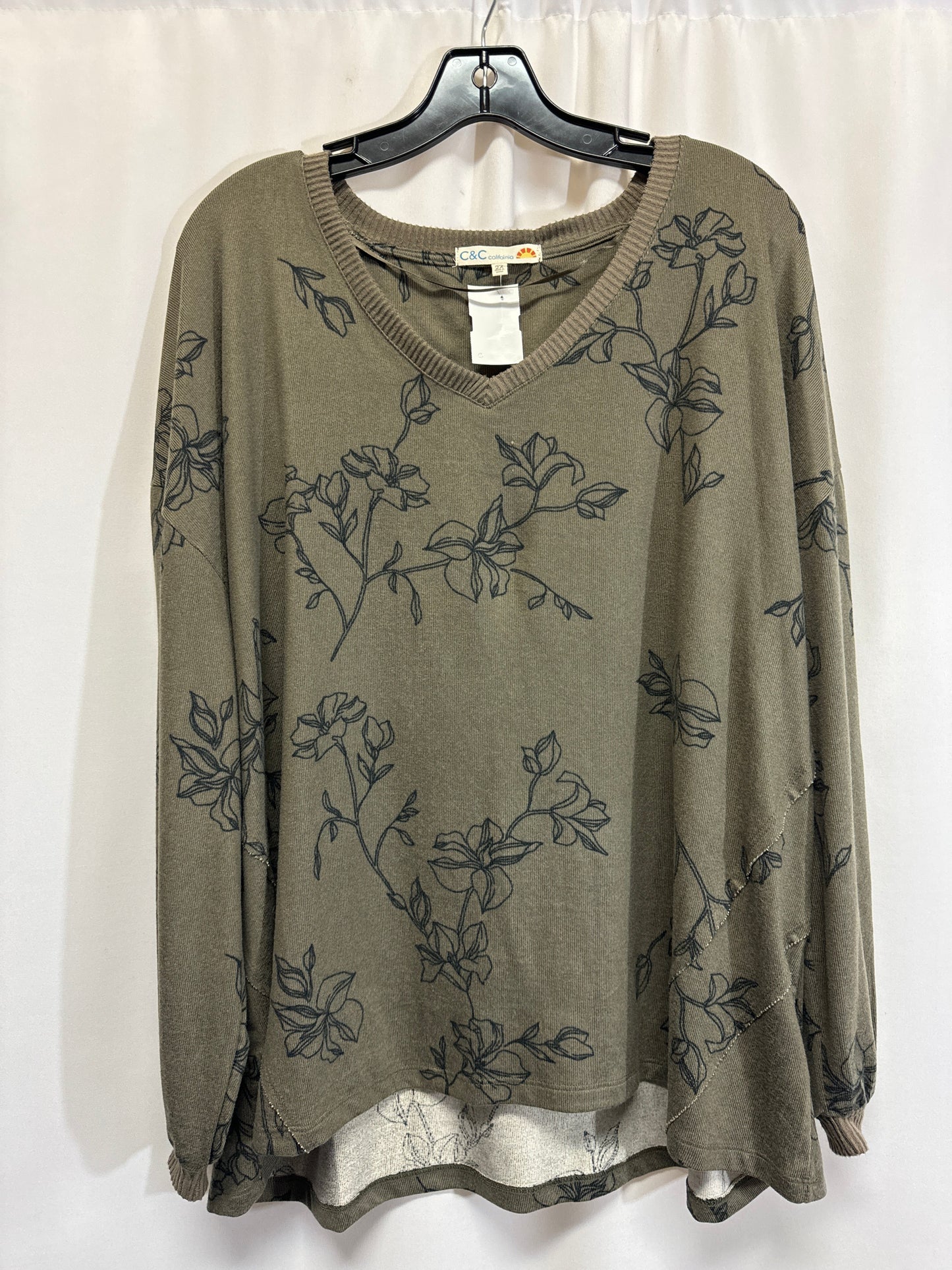 Top Long Sleeve By C And C In Green, Size: 2x