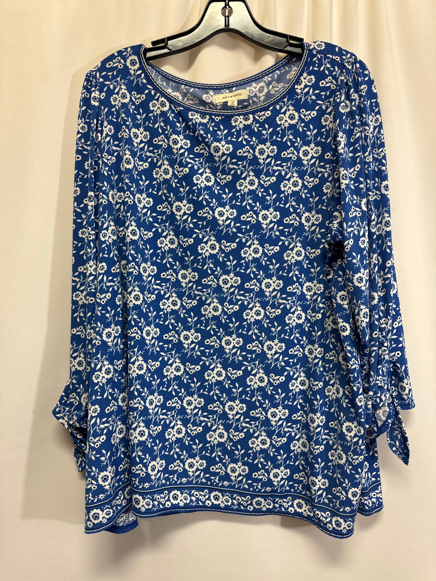 Top Long Sleeve By Max Studio In Blue, Size: 1x