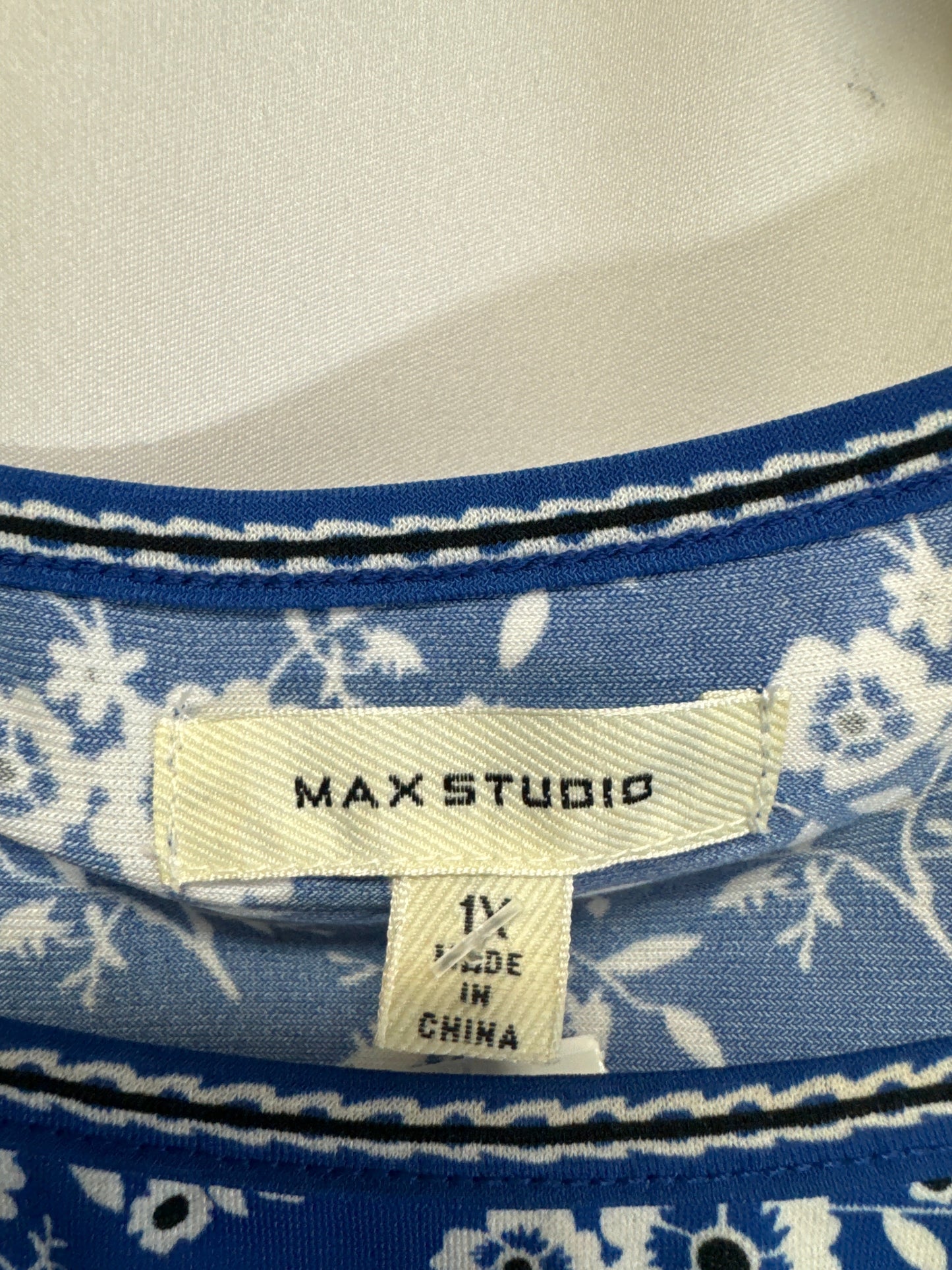 Top Long Sleeve By Max Studio In Blue, Size: 1x