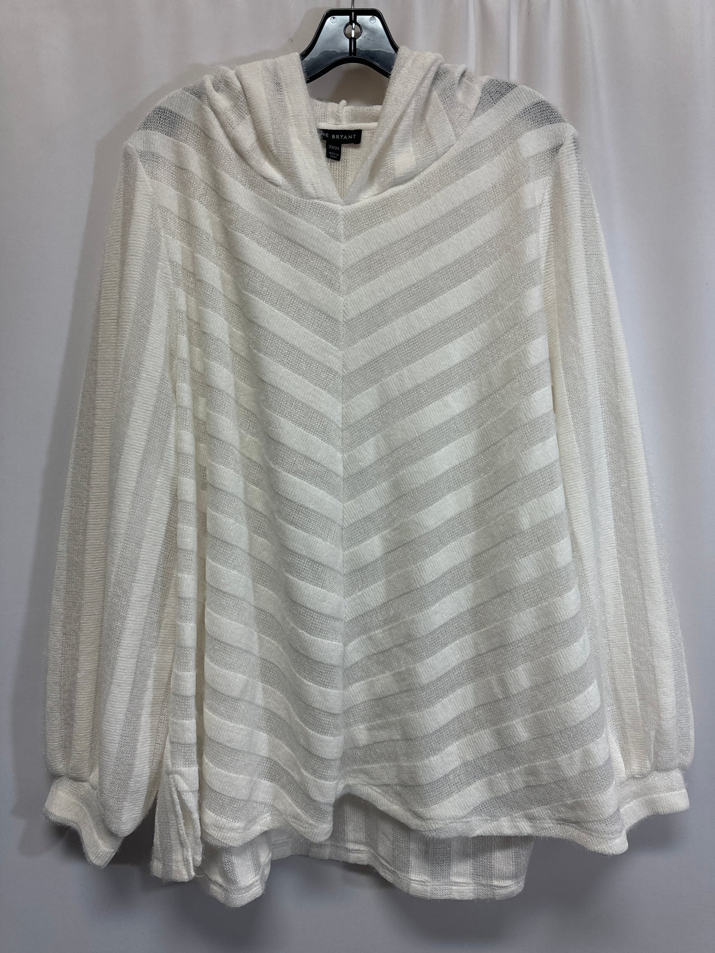 Sweater By Lane Bryant In white, Size: 3x