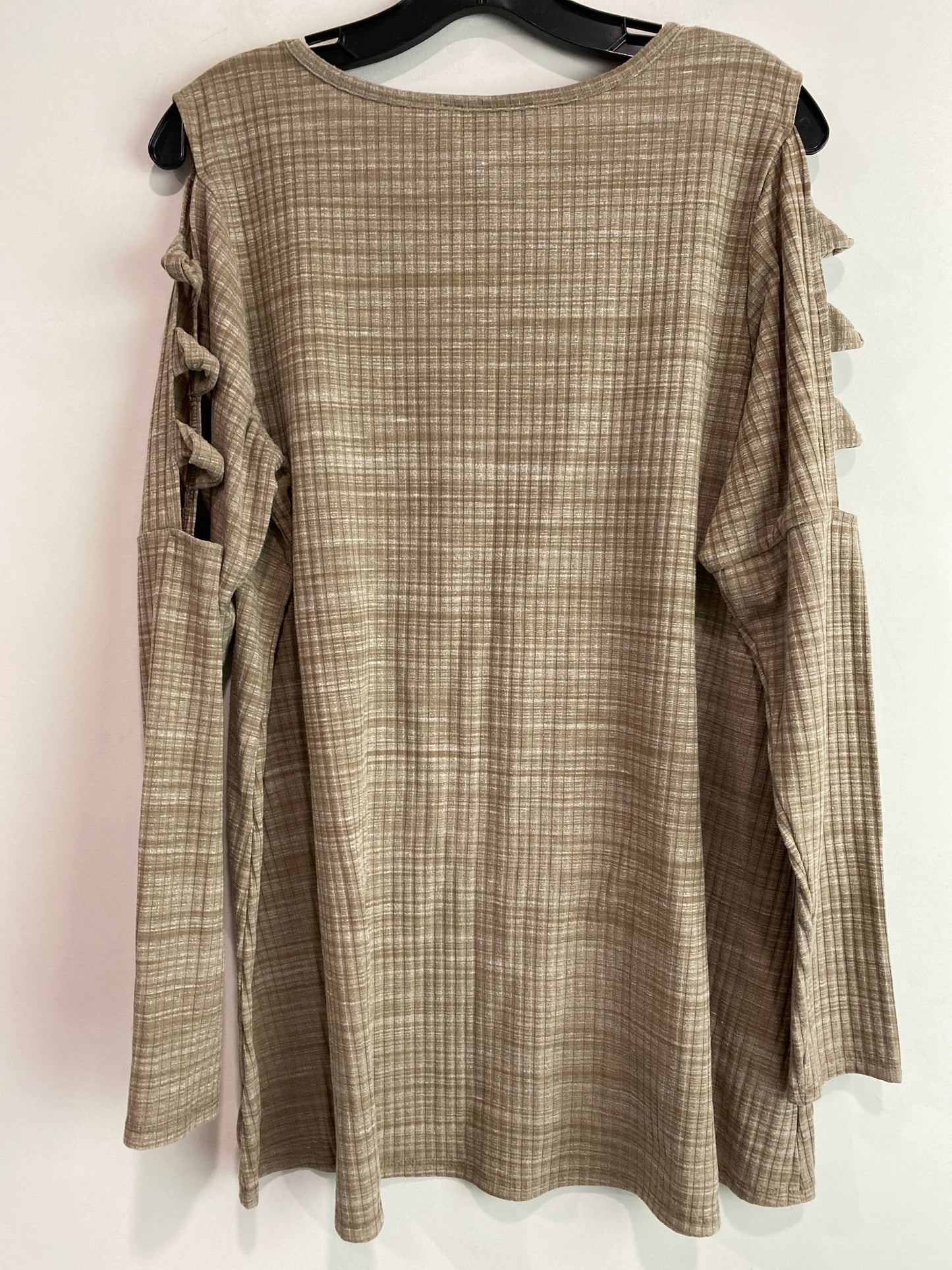 Top Long Sleeve By Agb In Beige, Size: 1x