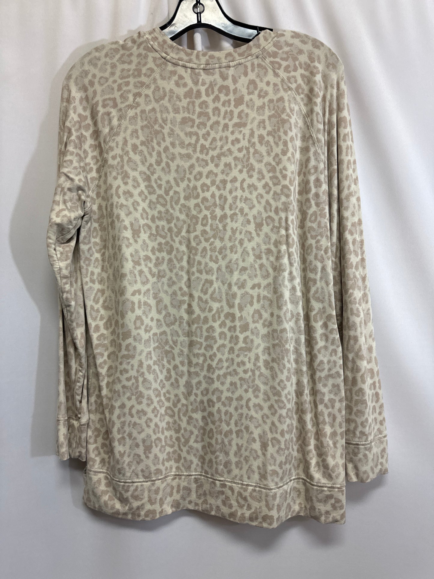 Top Long Sleeve By Tahari By Arthur Levine In Animal Print, Size: M