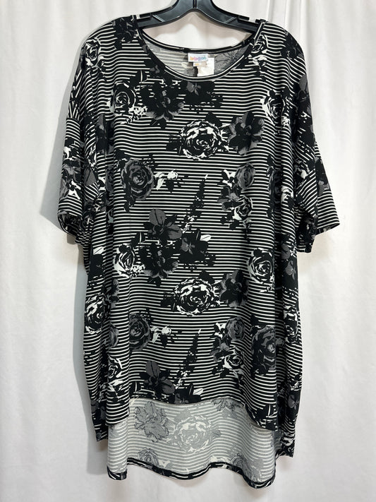 Top Short Sleeve By Lularoe In Black & White, Size: 3x