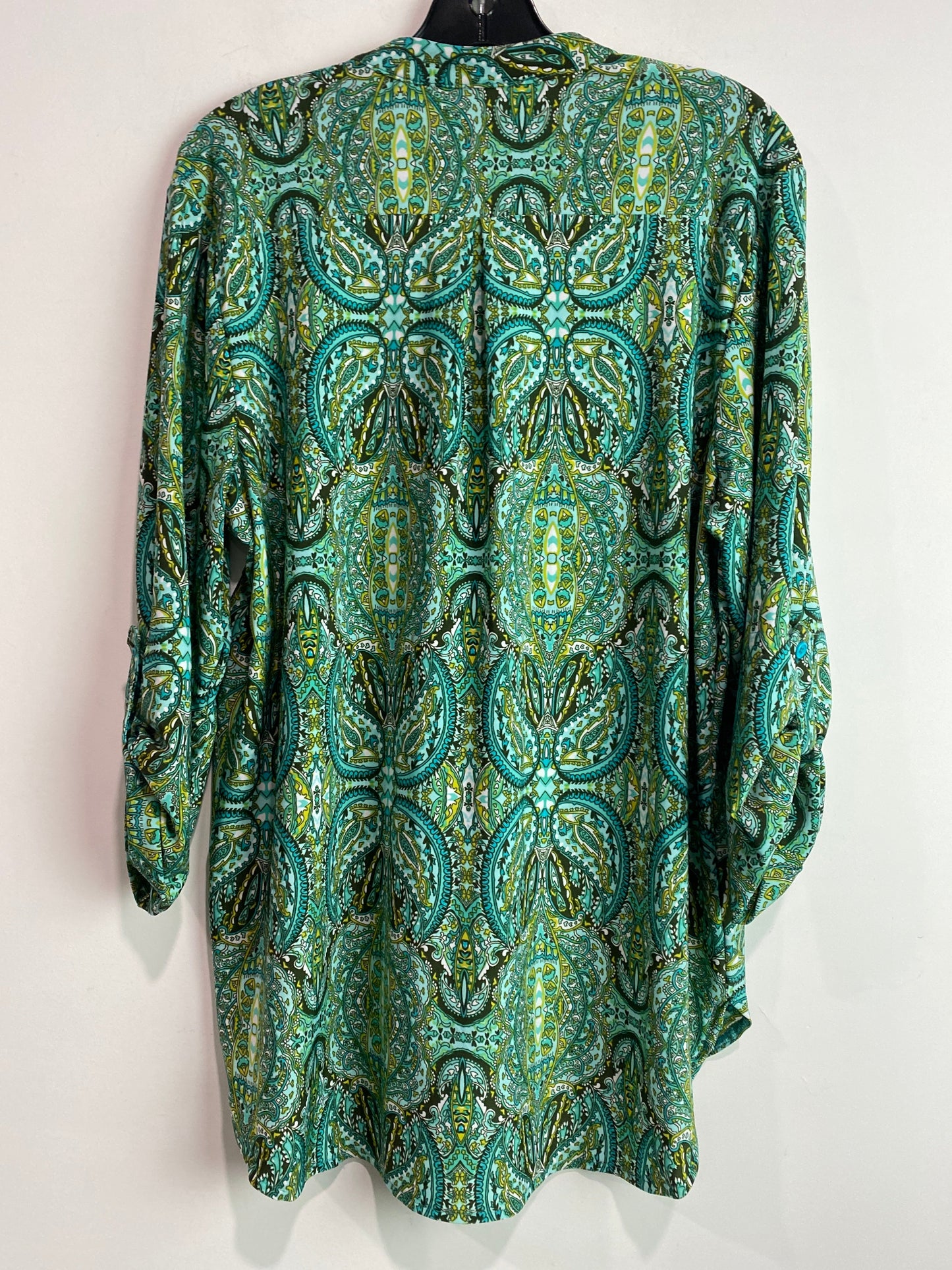 Top Long Sleeve By Tacera In Green, Size: L