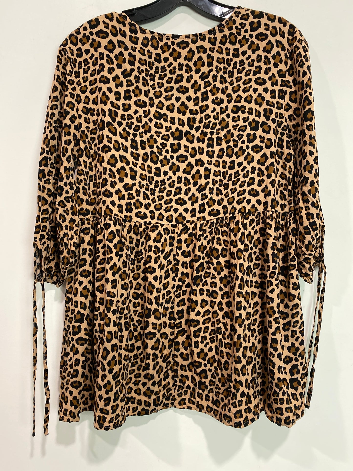 Top Long Sleeve By Entro In Animal Print, Size: S