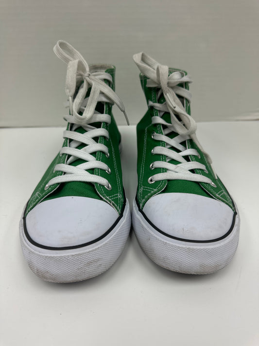 Shoes Sneakers By Cmf In Green, Size: 10