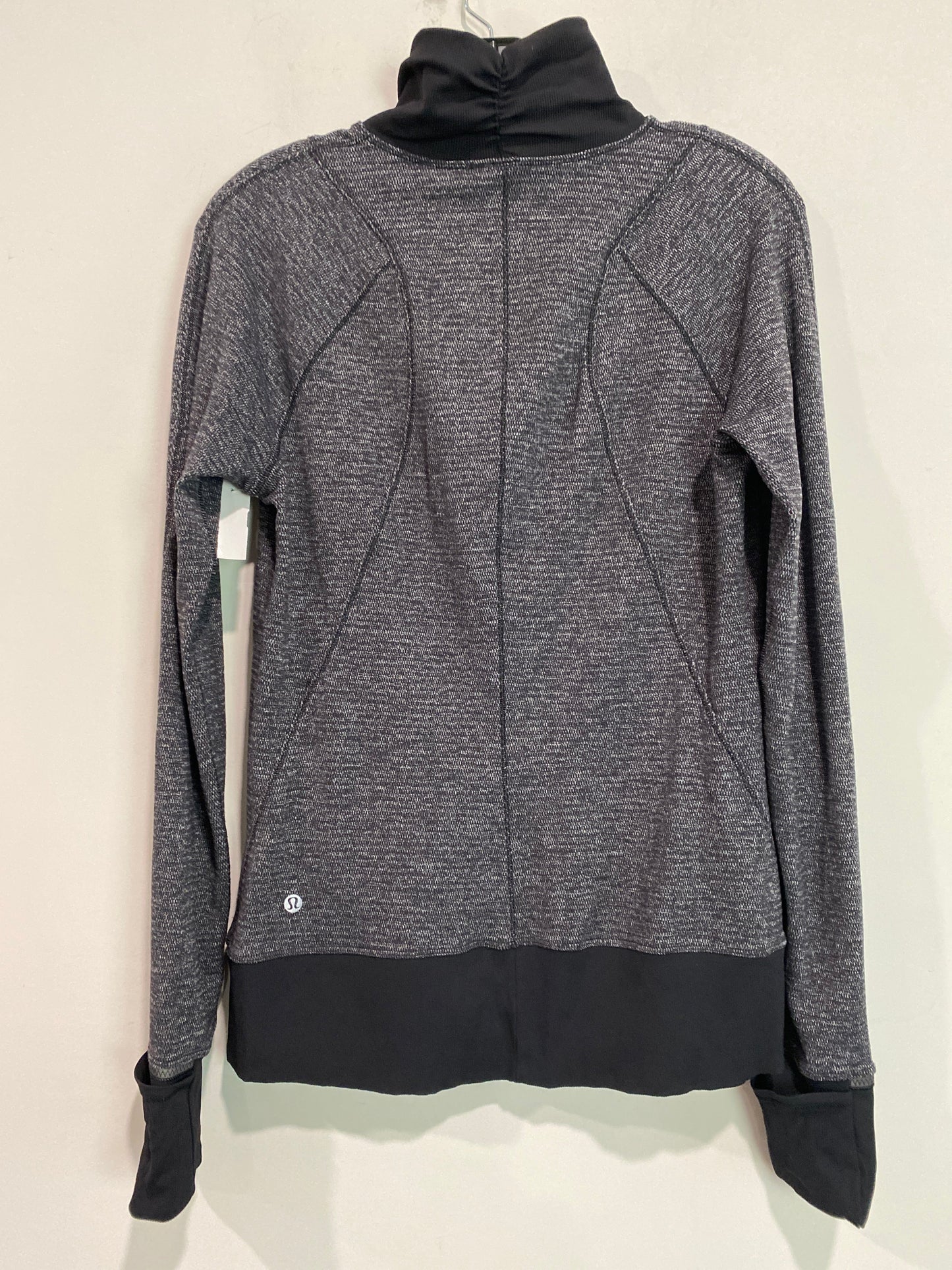 Athletic Top Long Sleeve Crewneck By Lululemon In Grey, Size: 10