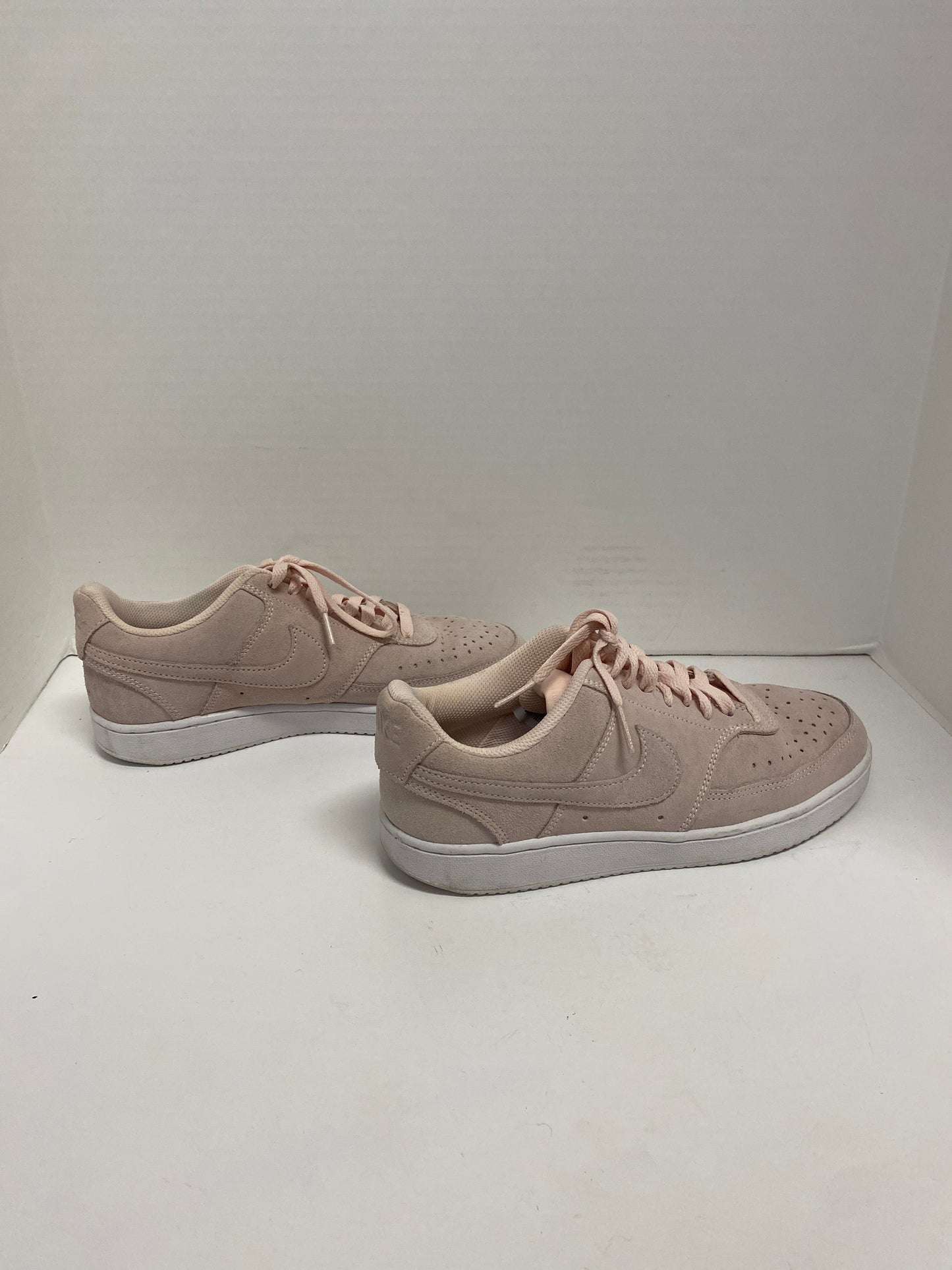 Shoes Sneakers By Nike In Pink, Size: 8.5