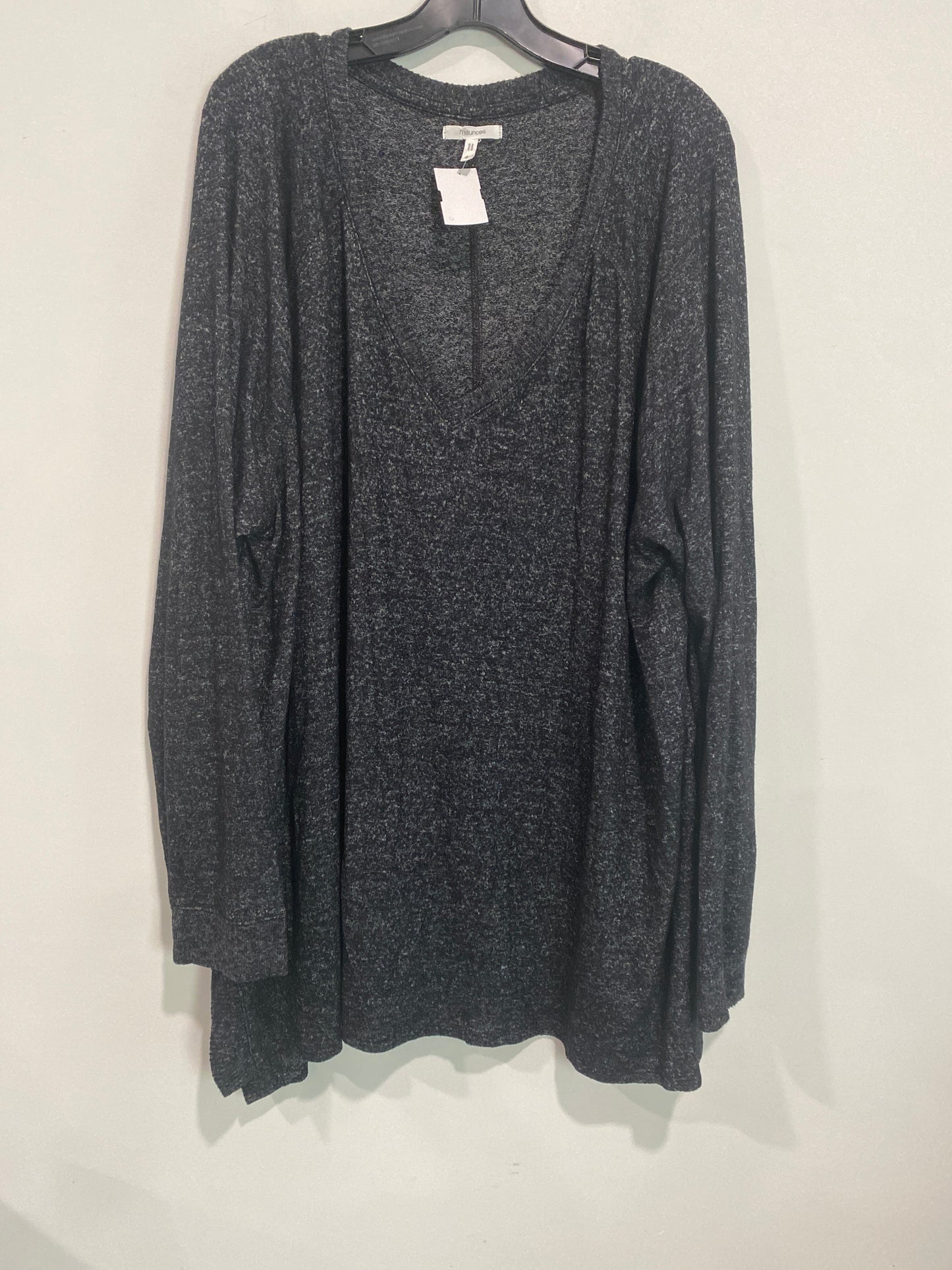 Top Long Sleeve By Maurices In Grey, Size: 3x