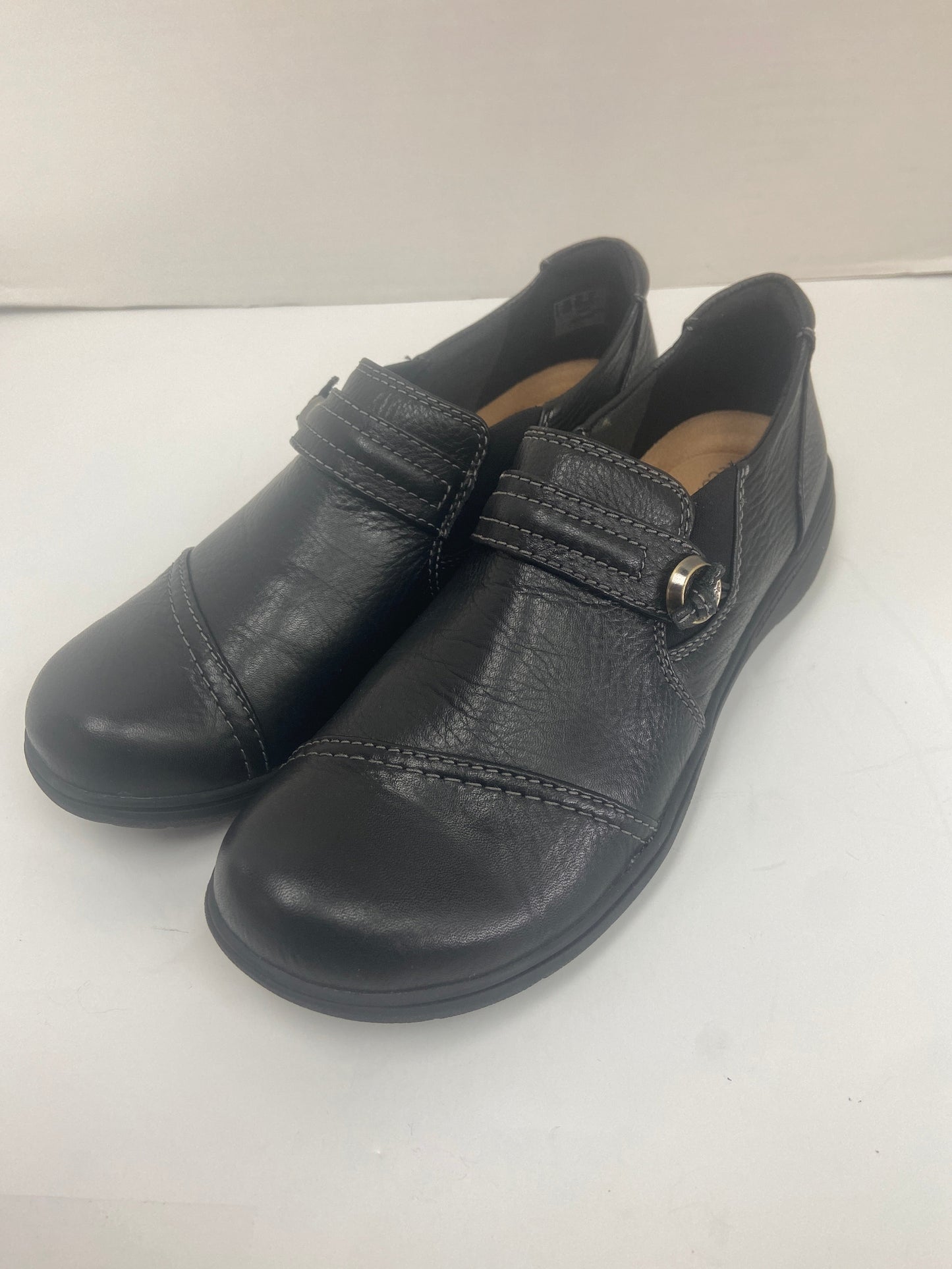 Shoes Flats By Clarks In Black, Size: 9