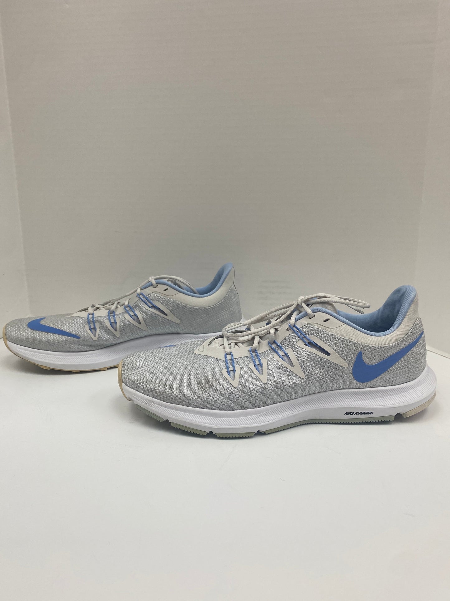 Shoes Athletic By Nike In Blue & White, Size: 11