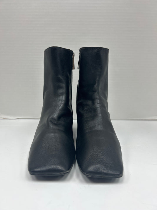 Boots Ankle Flats By Zara In Black, Size: 6.5