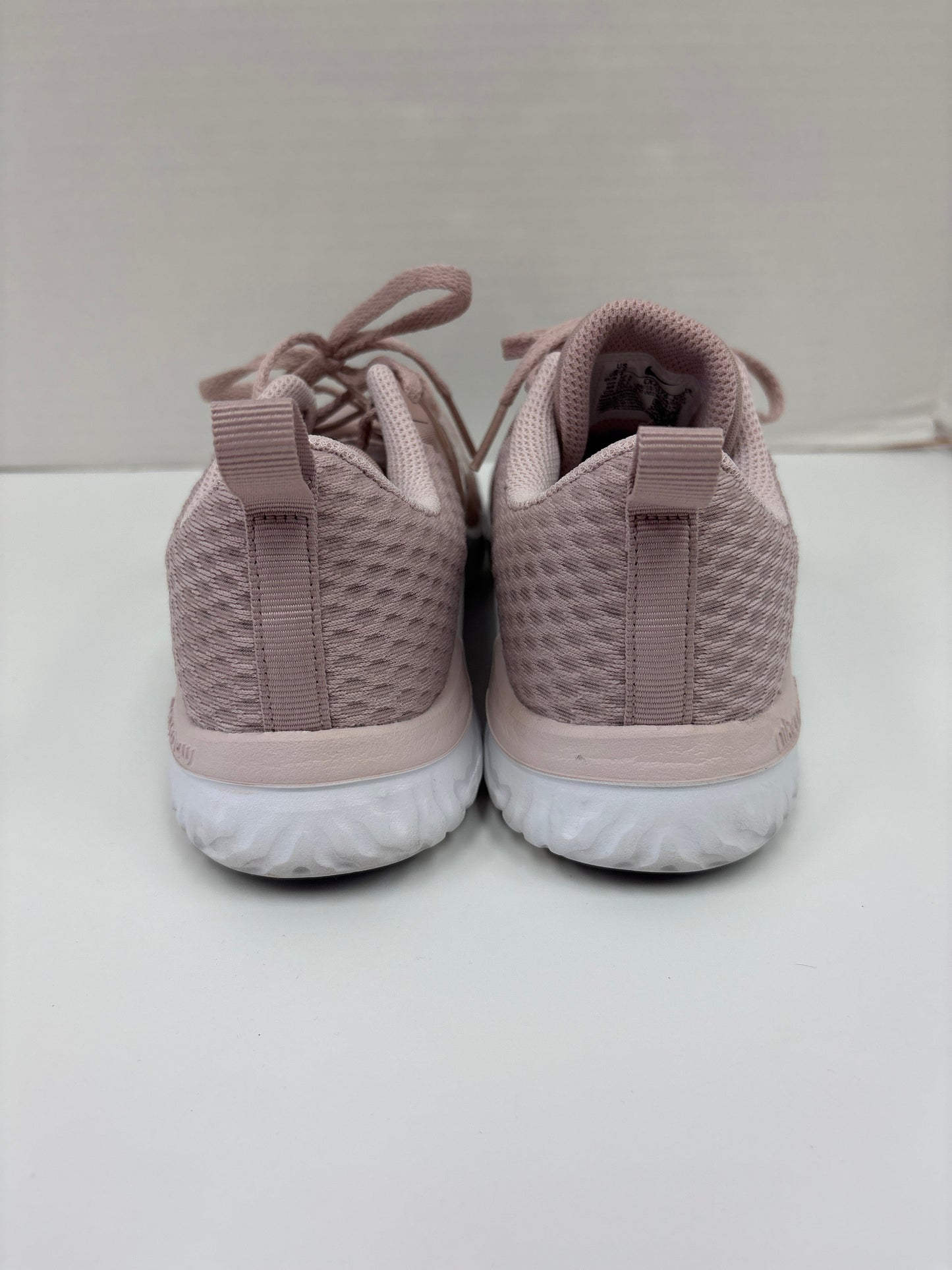 Shoes Athletic By Nike In Mauve, Size: 6.5