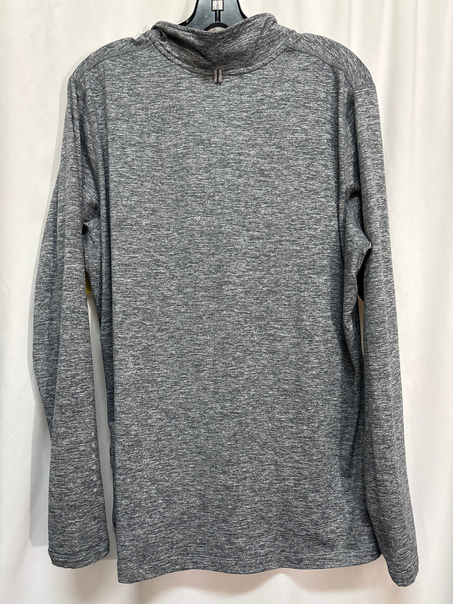 Athletic Top Long Sleeve Collar By Nike In Grey, Size: 1x