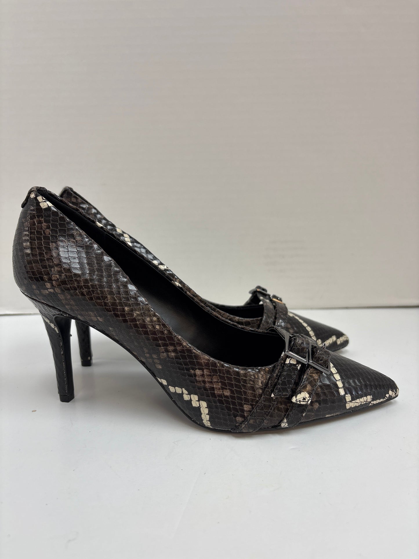 Shoes Designer By Karl Lagerfeld In Snakeskin Print, Size: 7.5