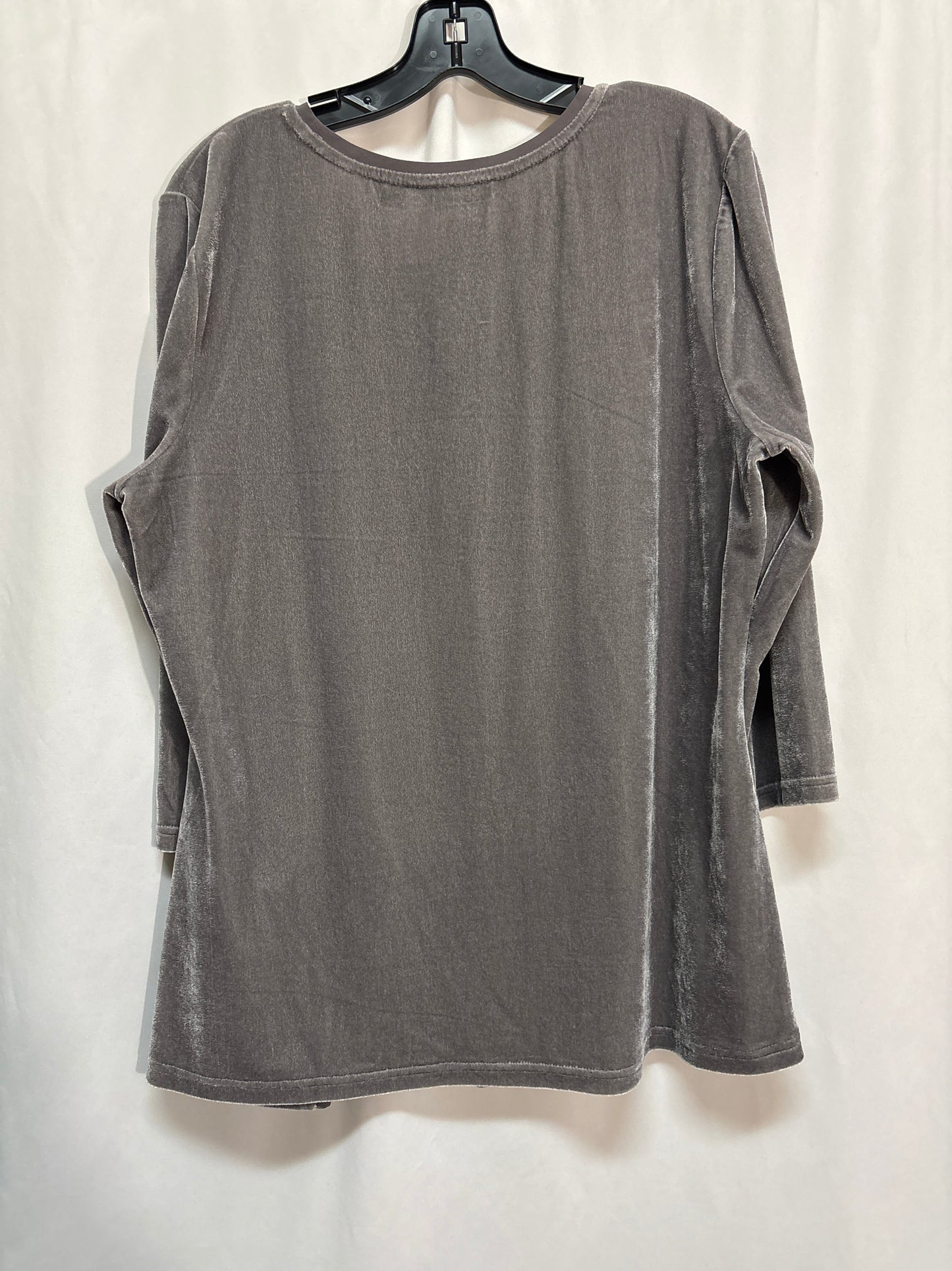 Top Long Sleeve By Halston In Grey, Size: L