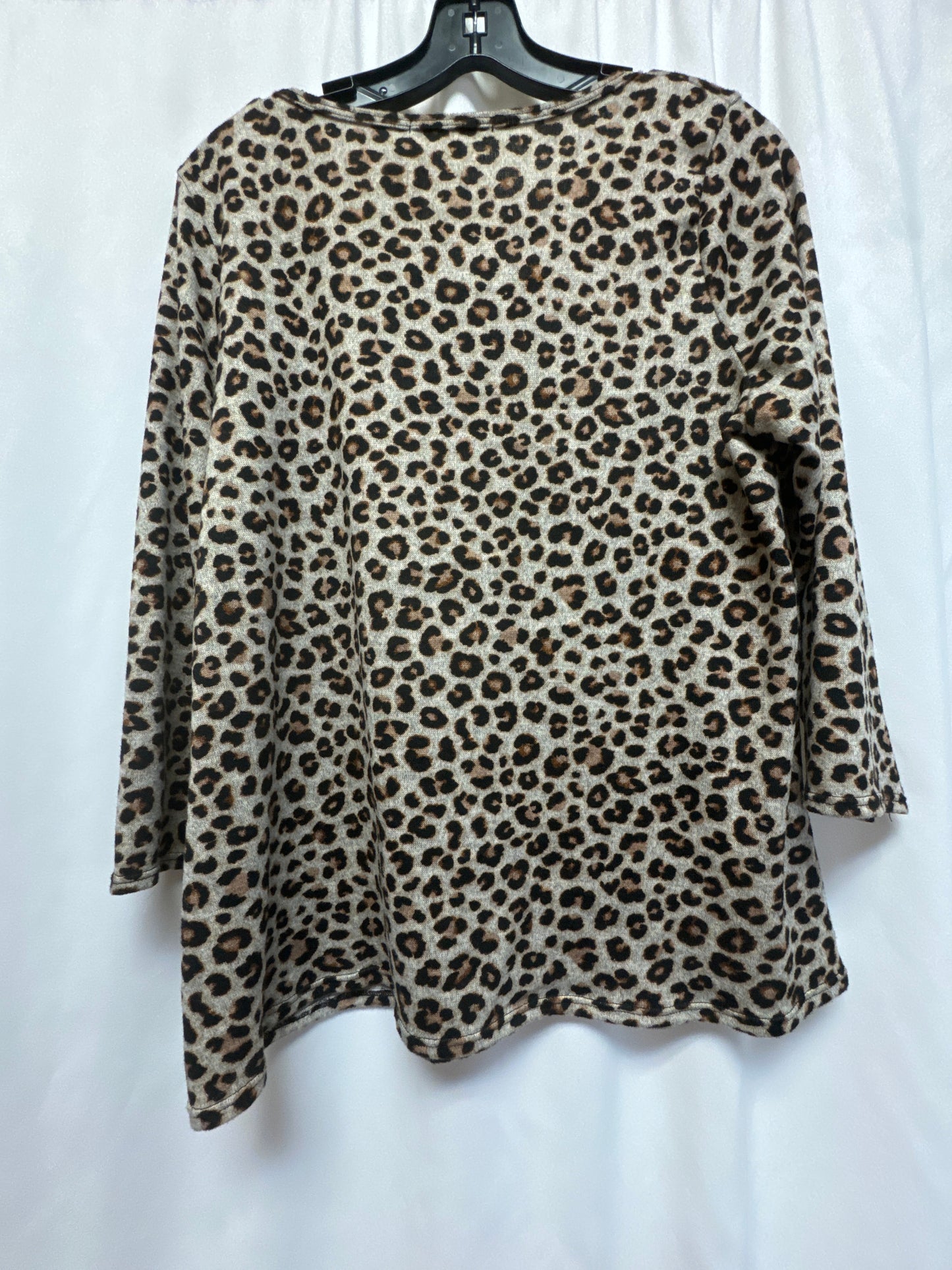 Top 3/4 Sleeve By Green Envelope In Animal Print, Size: Xl