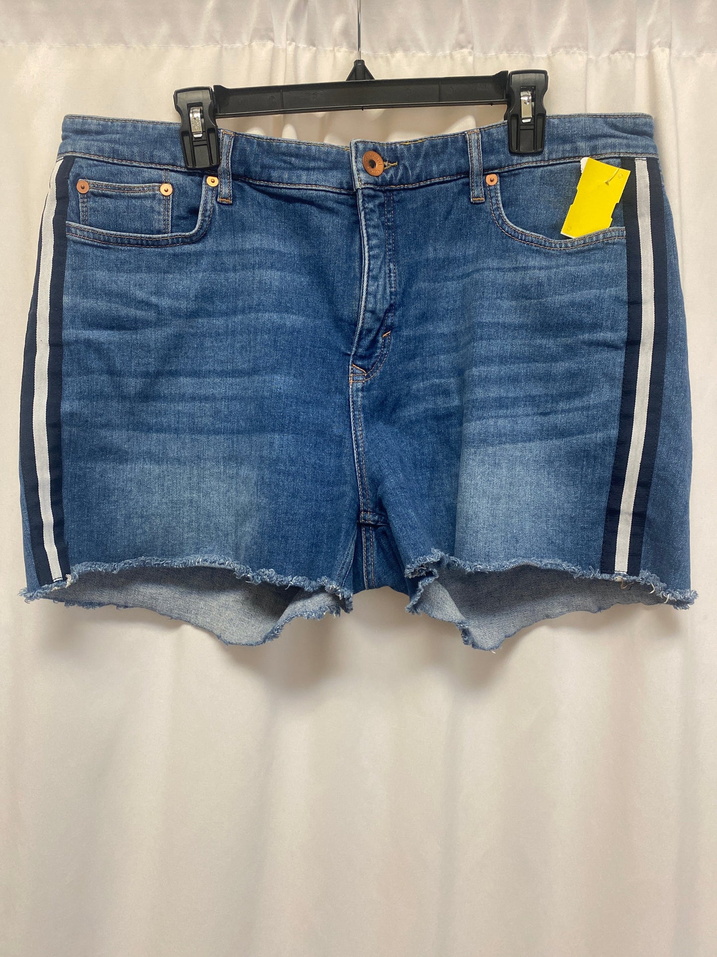 Shorts By Vineyard Vines In Blue Denim, Size: 16