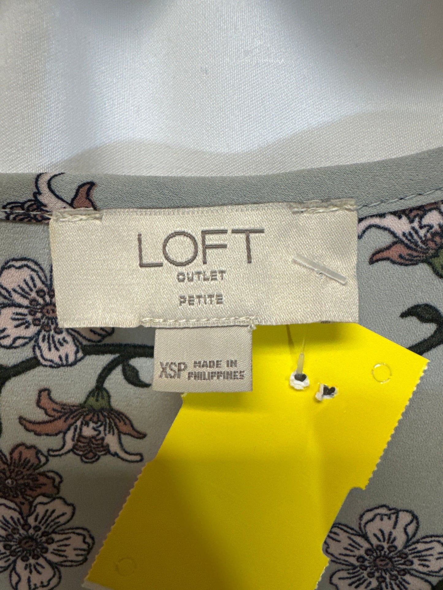 Top Long Sleeve By Loft In Grey, Size: Xsp