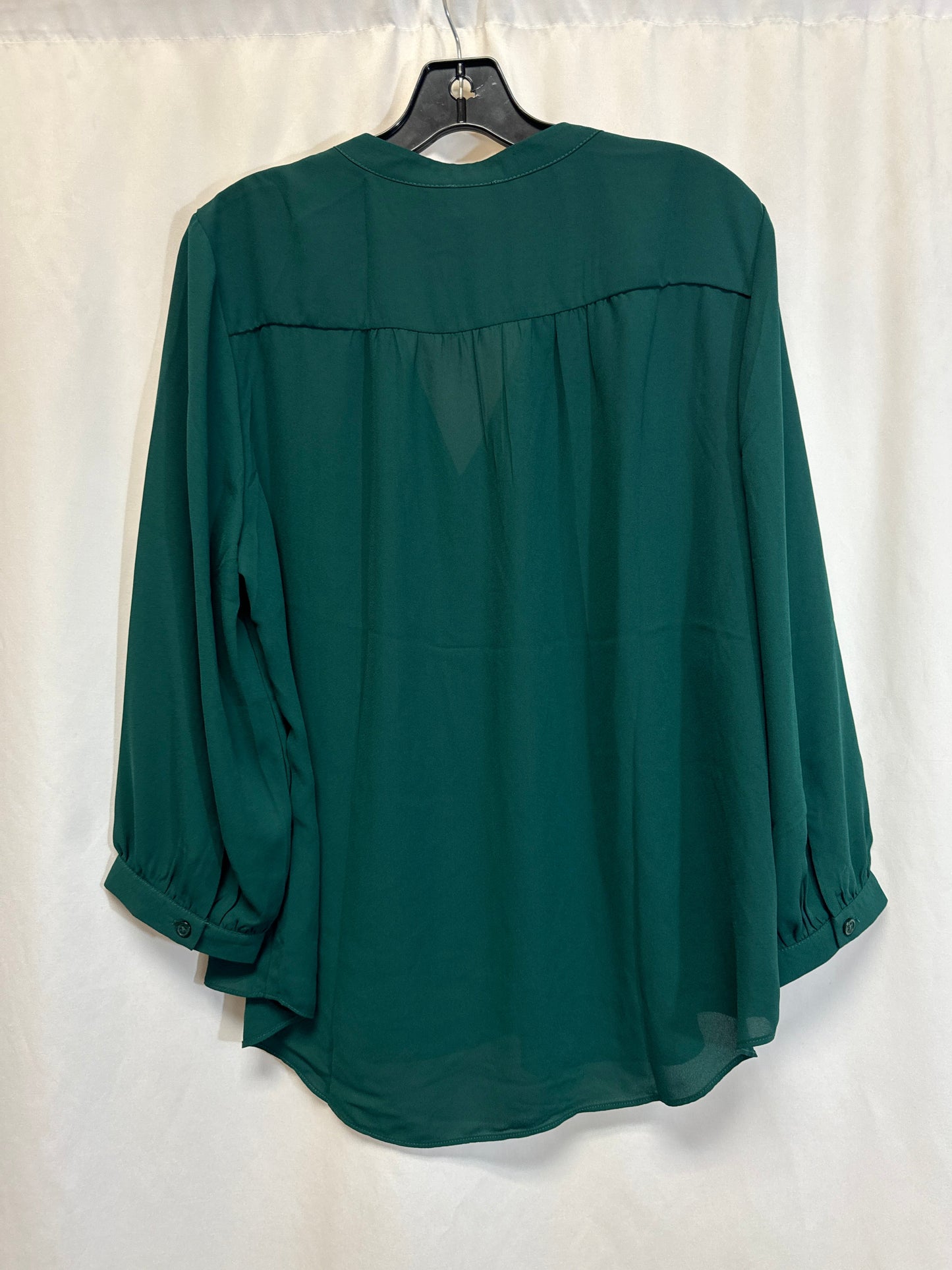 Top Long Sleeve By Vince Camuto In Green, Size: L