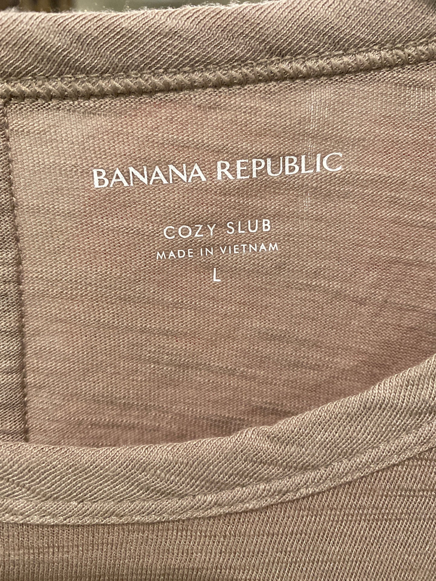 Top Short Sleeve By Banana Republic In Taupe, Size: L