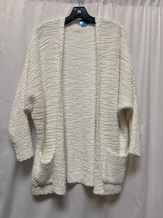 Sweater Cardigan By Clothes Mentor In White, Size: S