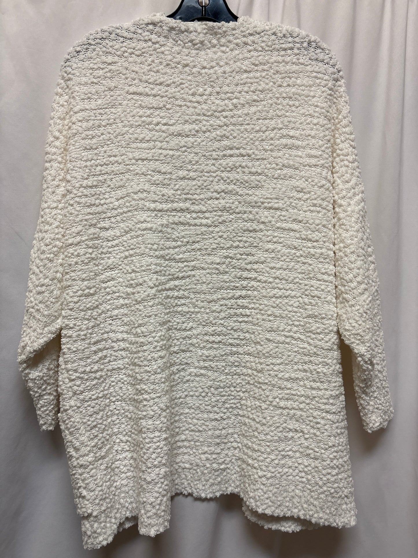 Sweater Cardigan By Clothes Mentor In White, Size: S