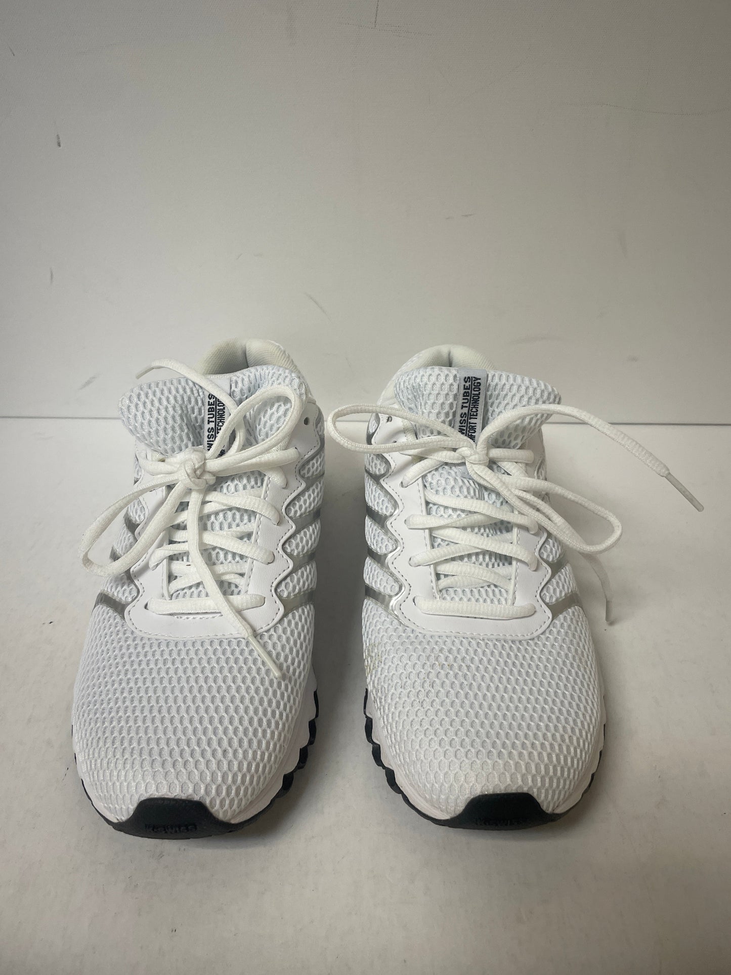 Shoes Athletic By K Swiss In White, Size: 9