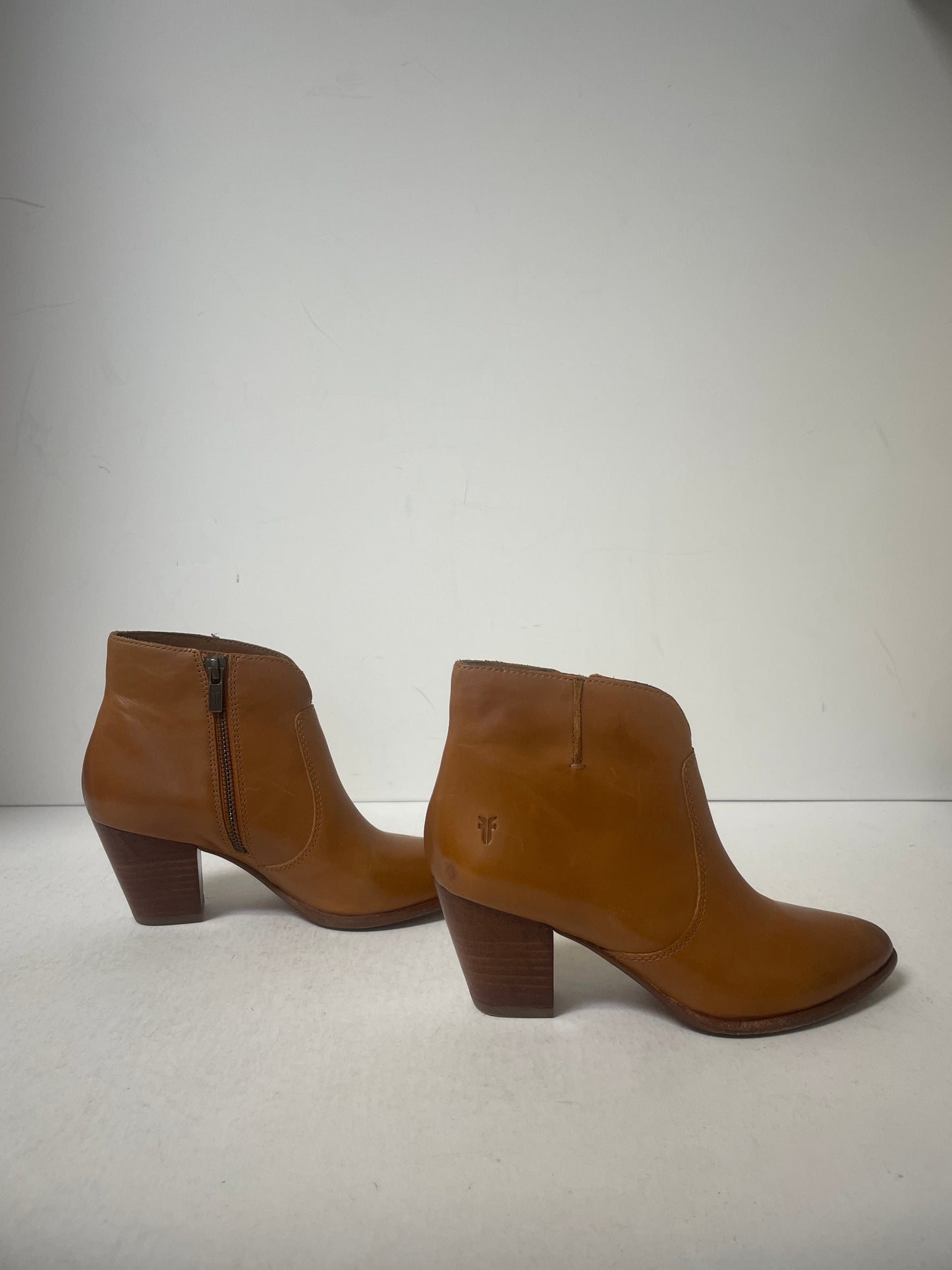 Boots Ankle Heels By Frye In Brown, Size: 6