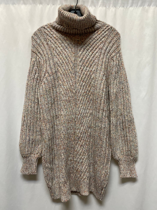 Sweater By Lush In Cream, Size: M