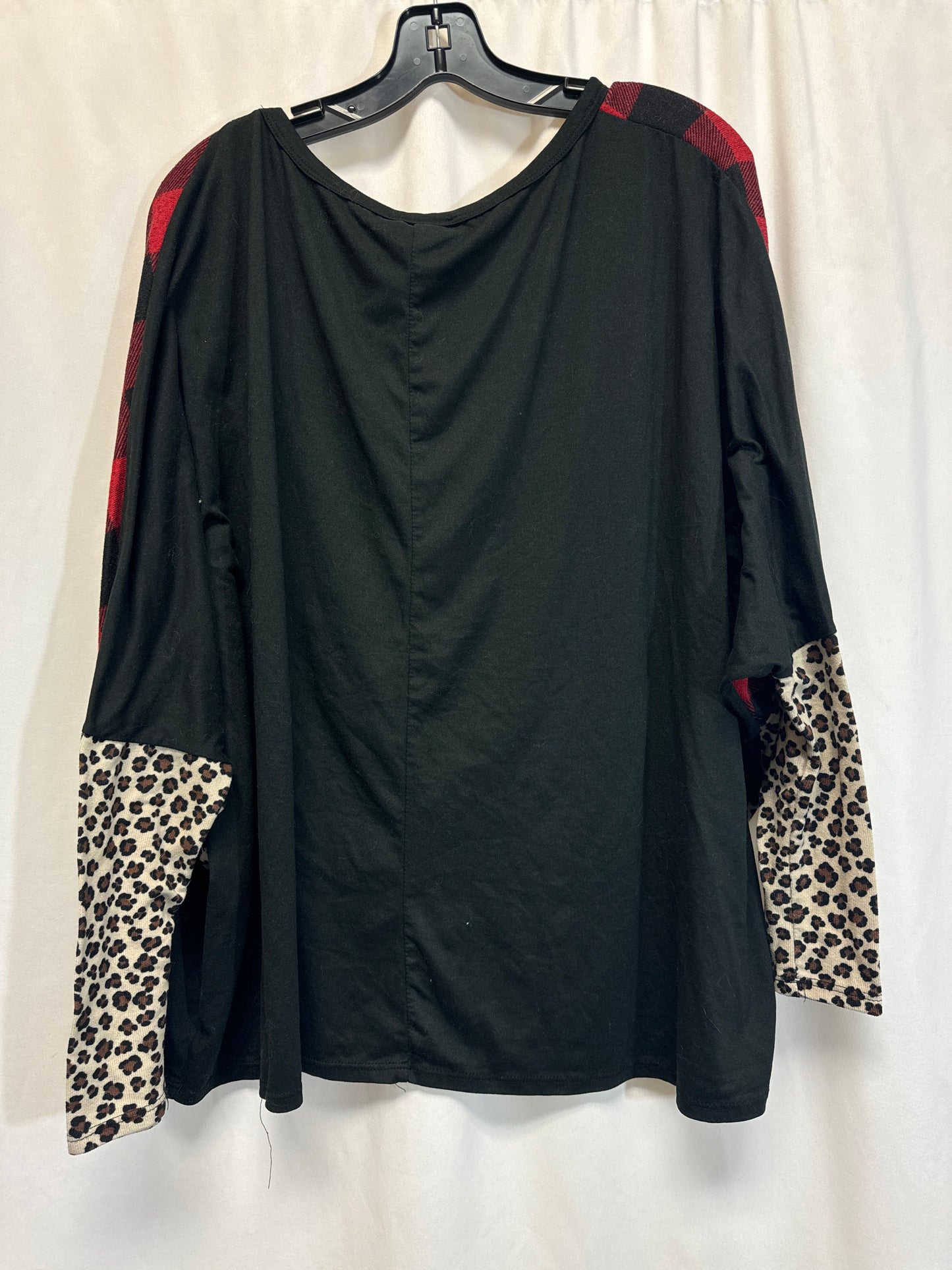 Top Long Sleeve By Haptics In Black & Red, Size: 2x