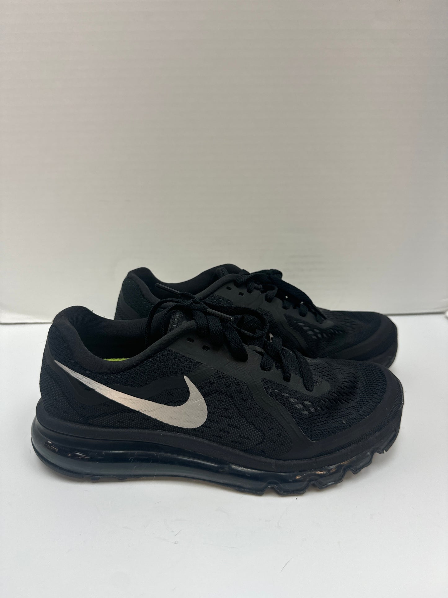 Shoes Athletic By Nike In Black, Size: 8